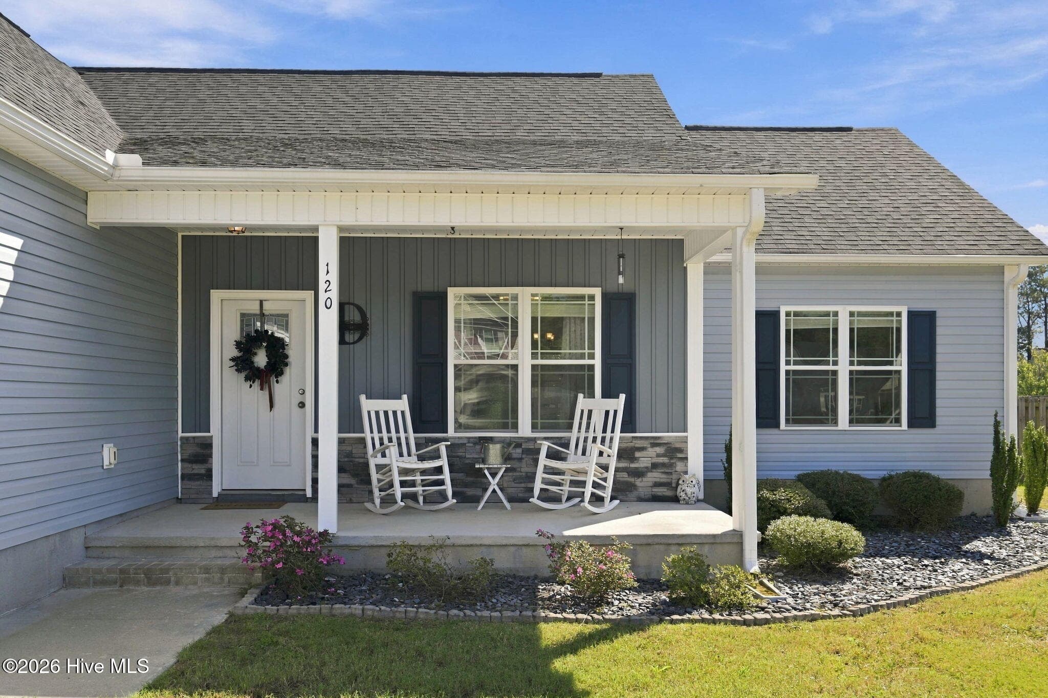 Single Family Residence at 120 Pembury Way, Richlands, NC 28574, photo 10 of 75