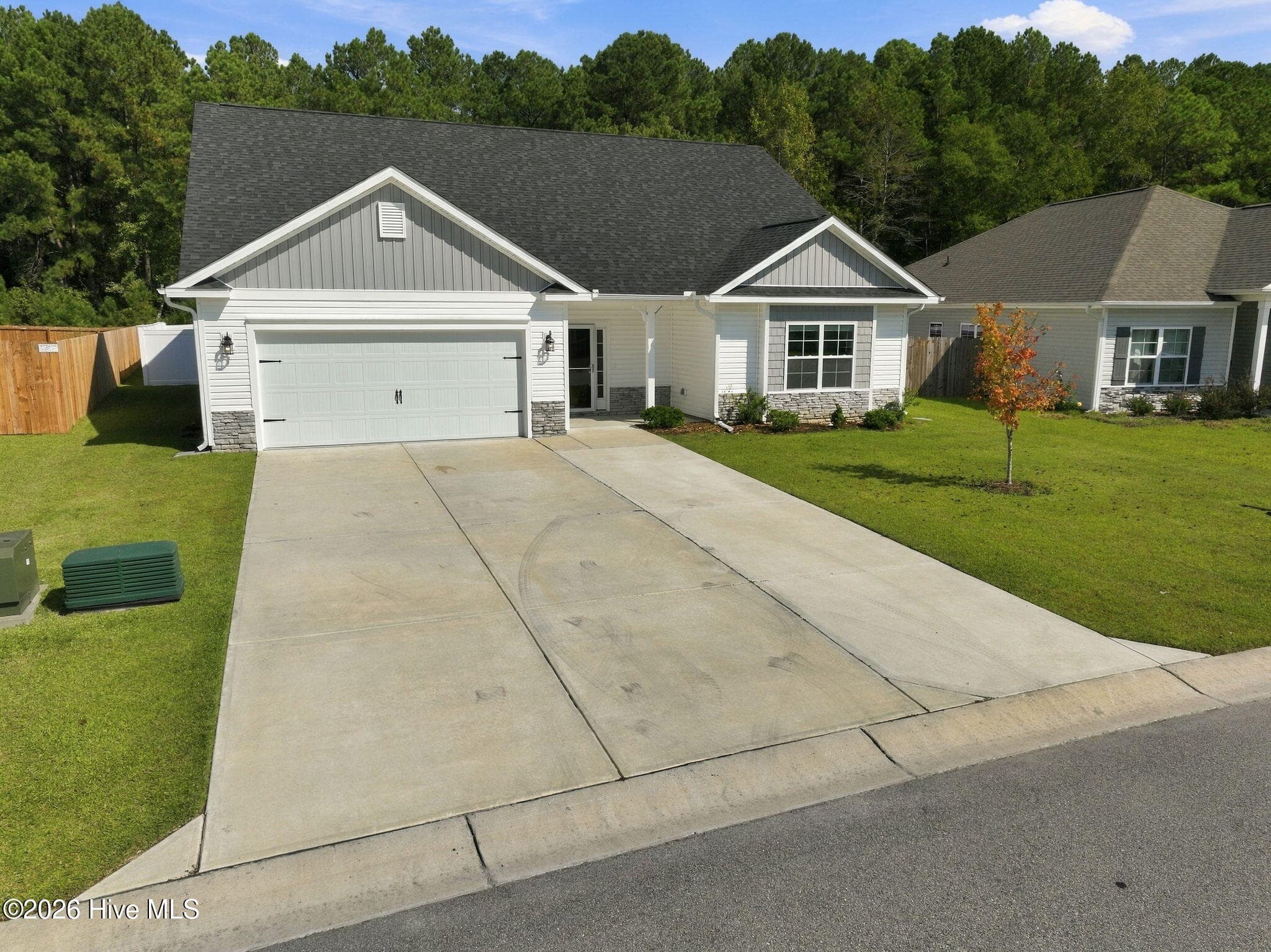 Single Family Residence at 744 Greenwich Place, Richlands, NC 28574, photo 5 of 54