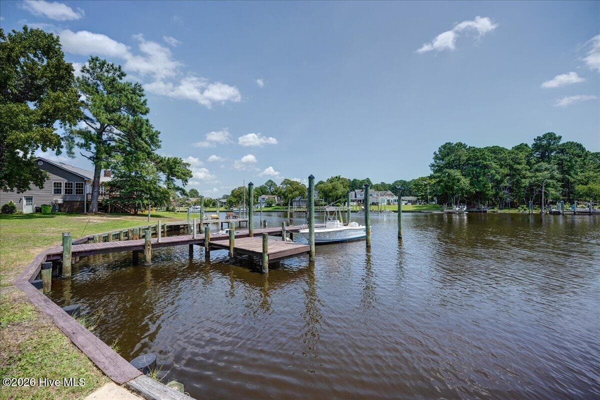 Single Family Residence at 5724 Gondolier Drive, New Bern, NC 28560, New Bern, photo 27 of 59