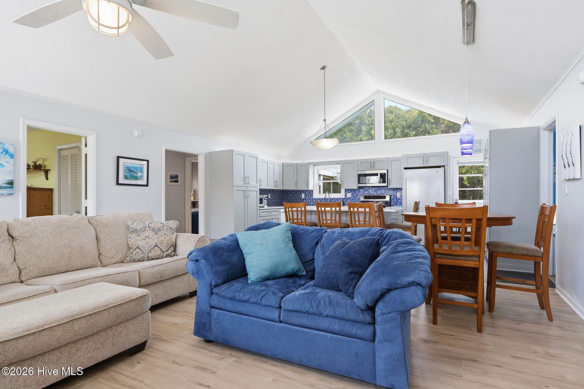 Living Area - 1607 Emerald Drive, Emerald Isle, NC 28594