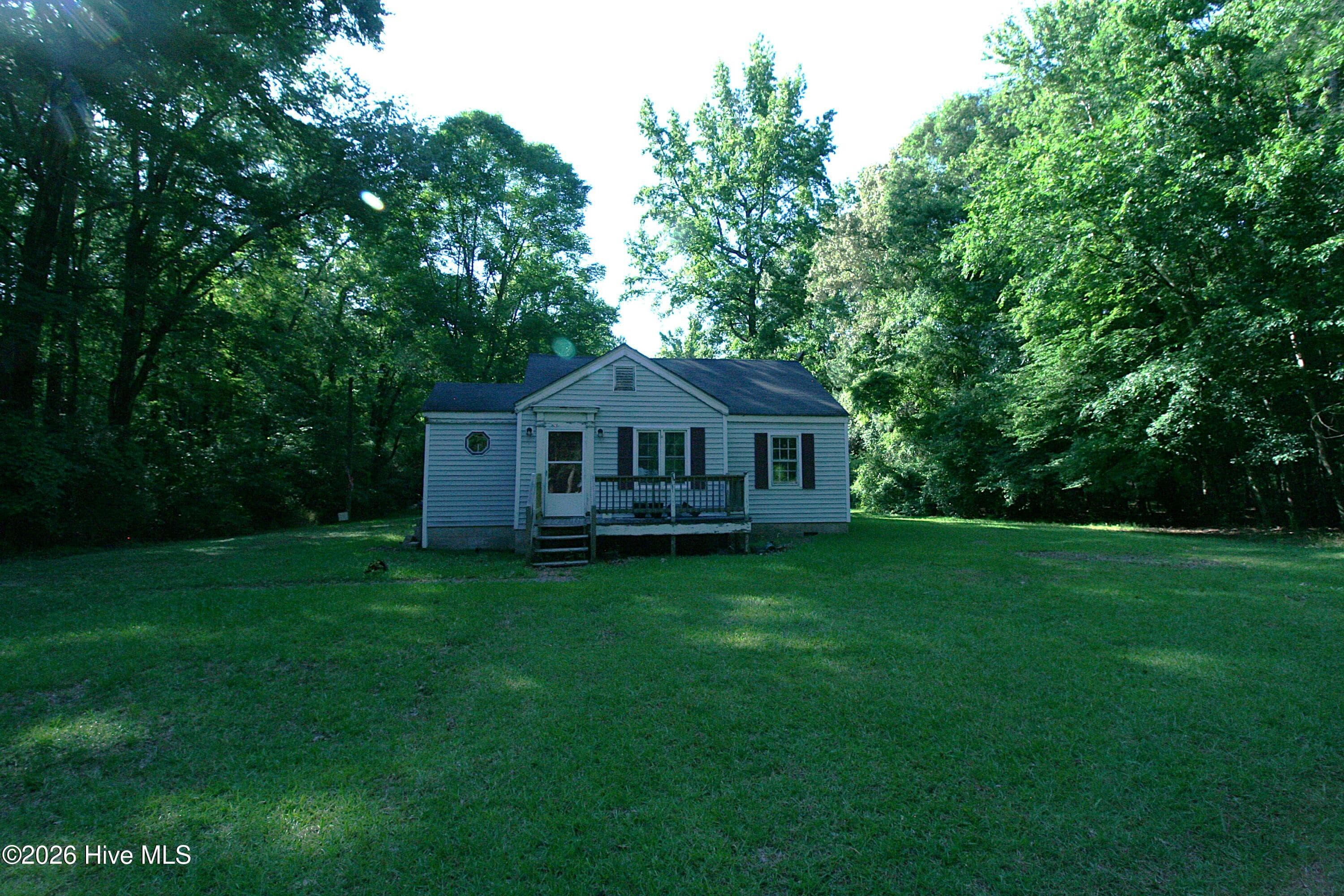 Single Family Residence at 326 Roxie Reese Road, Plymouth, NC 27962, photo 2 of 10