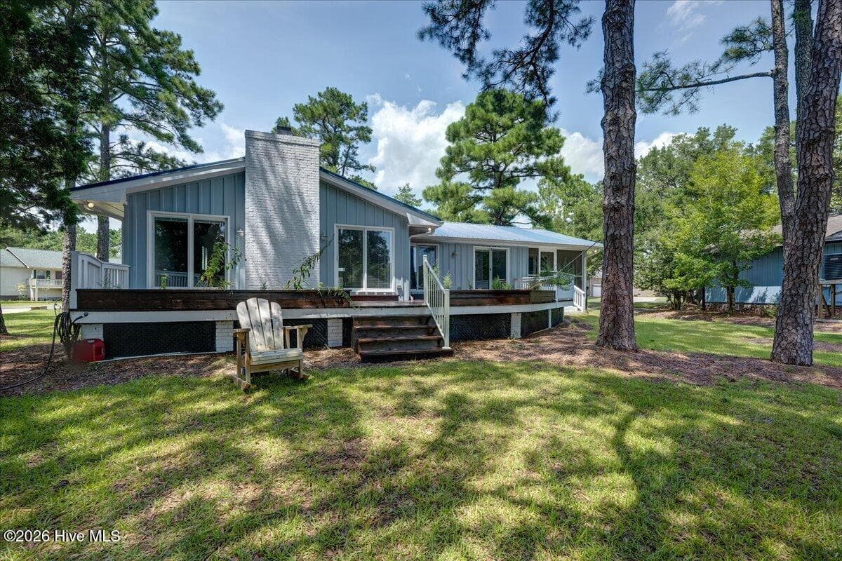 Single Family Residence at 5724 Gondolier Drive, New Bern, NC 28560, New Bern, photo 21 of 59