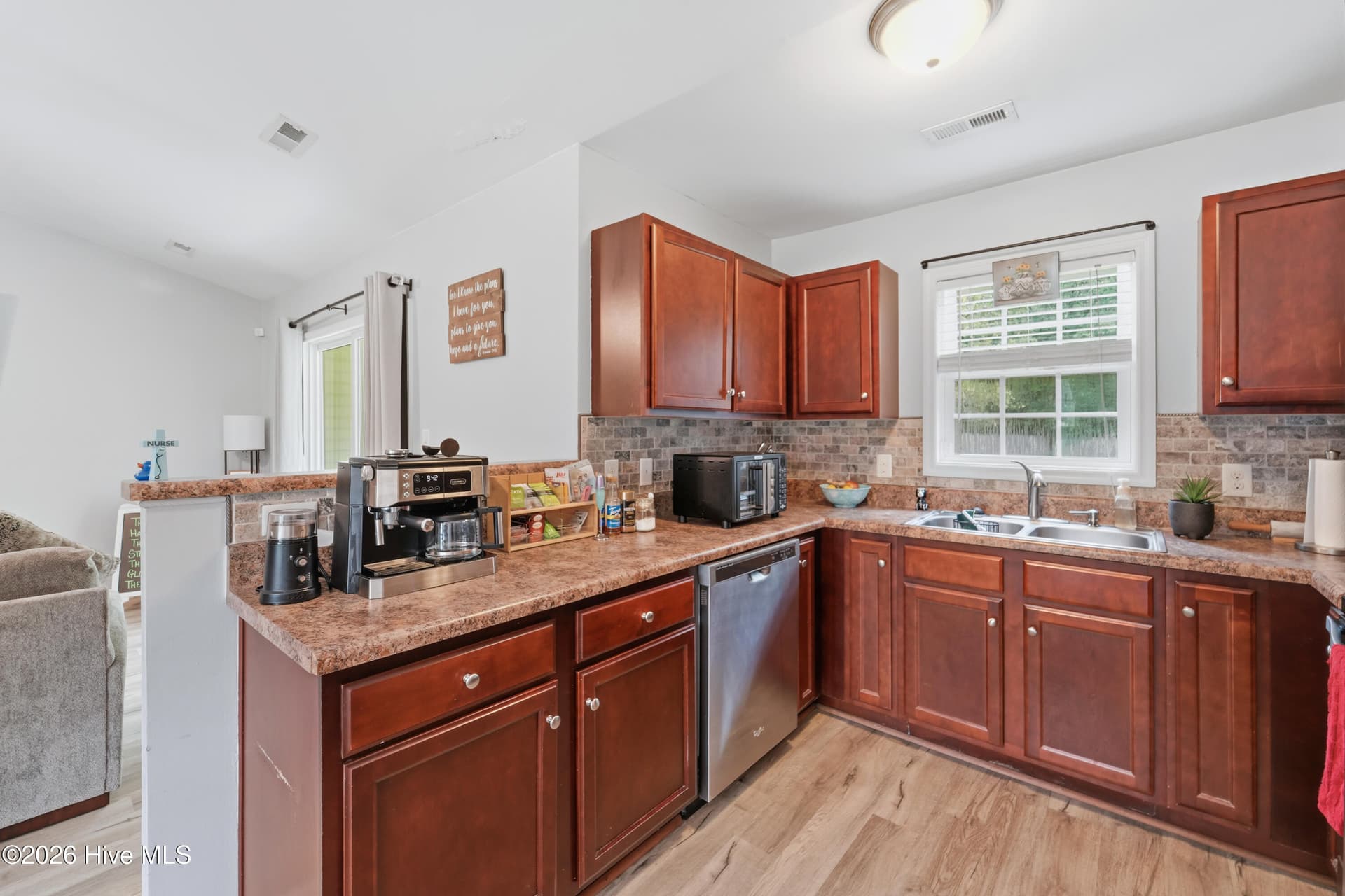 Single Family Residence at 206 Sweet Gum Lane, Richlands, NC 28574, photo 11 of 32