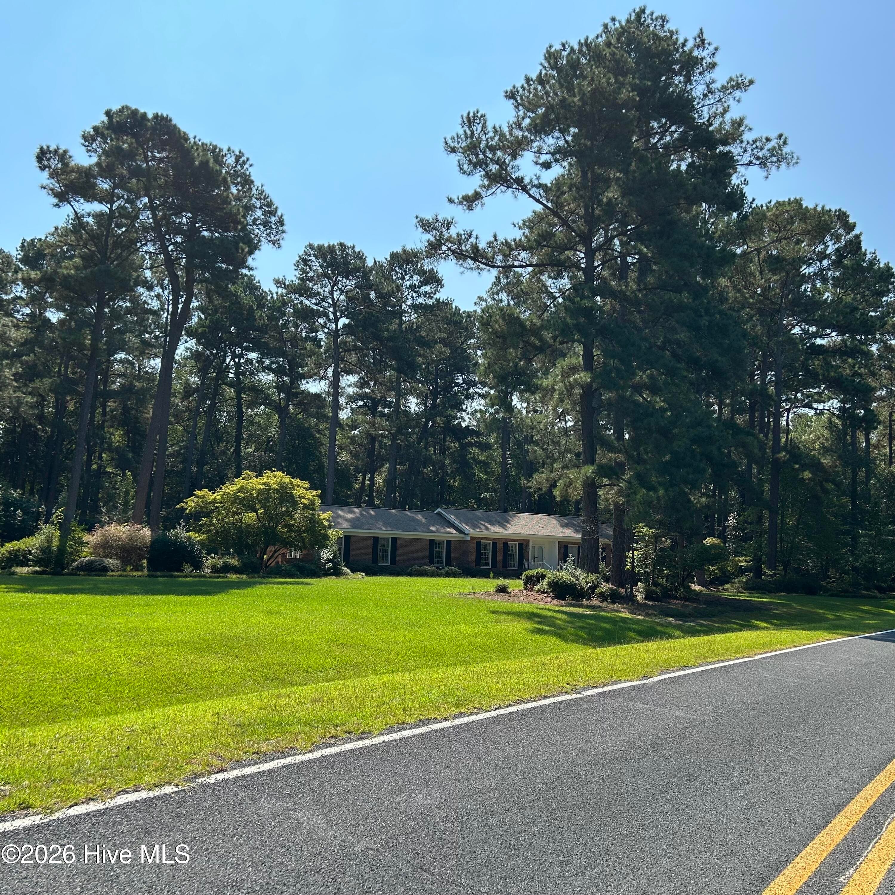 1738 Paul Barnes Road, Chadbourn, NC 28431
