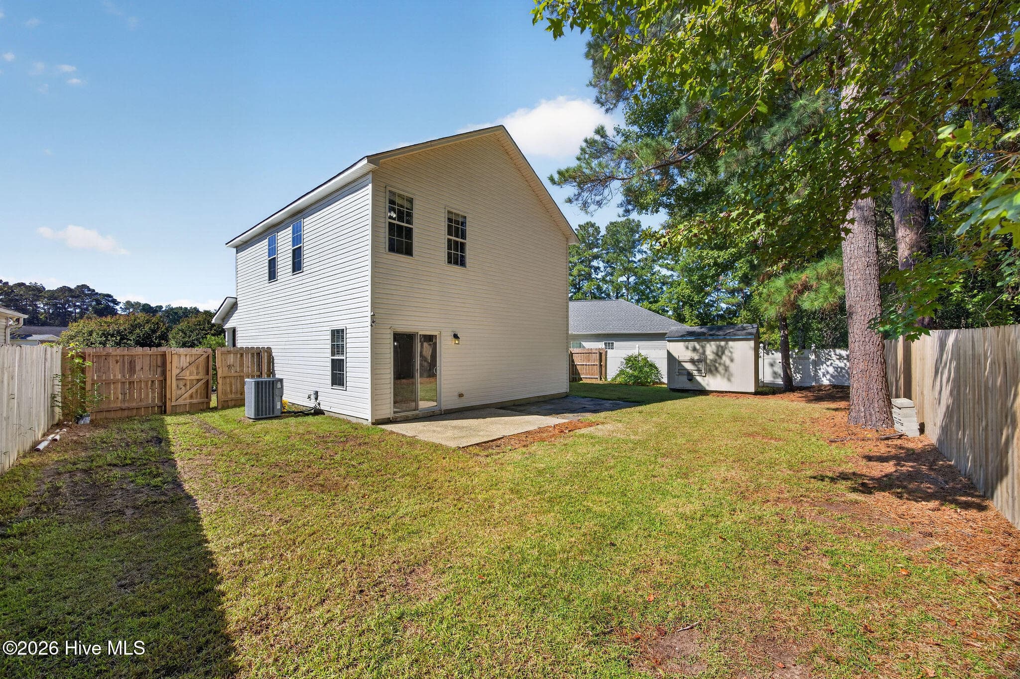 Single Family Residence at 1022 Lake Norman Lane, Leland, NC 28451, photo 31 of 36