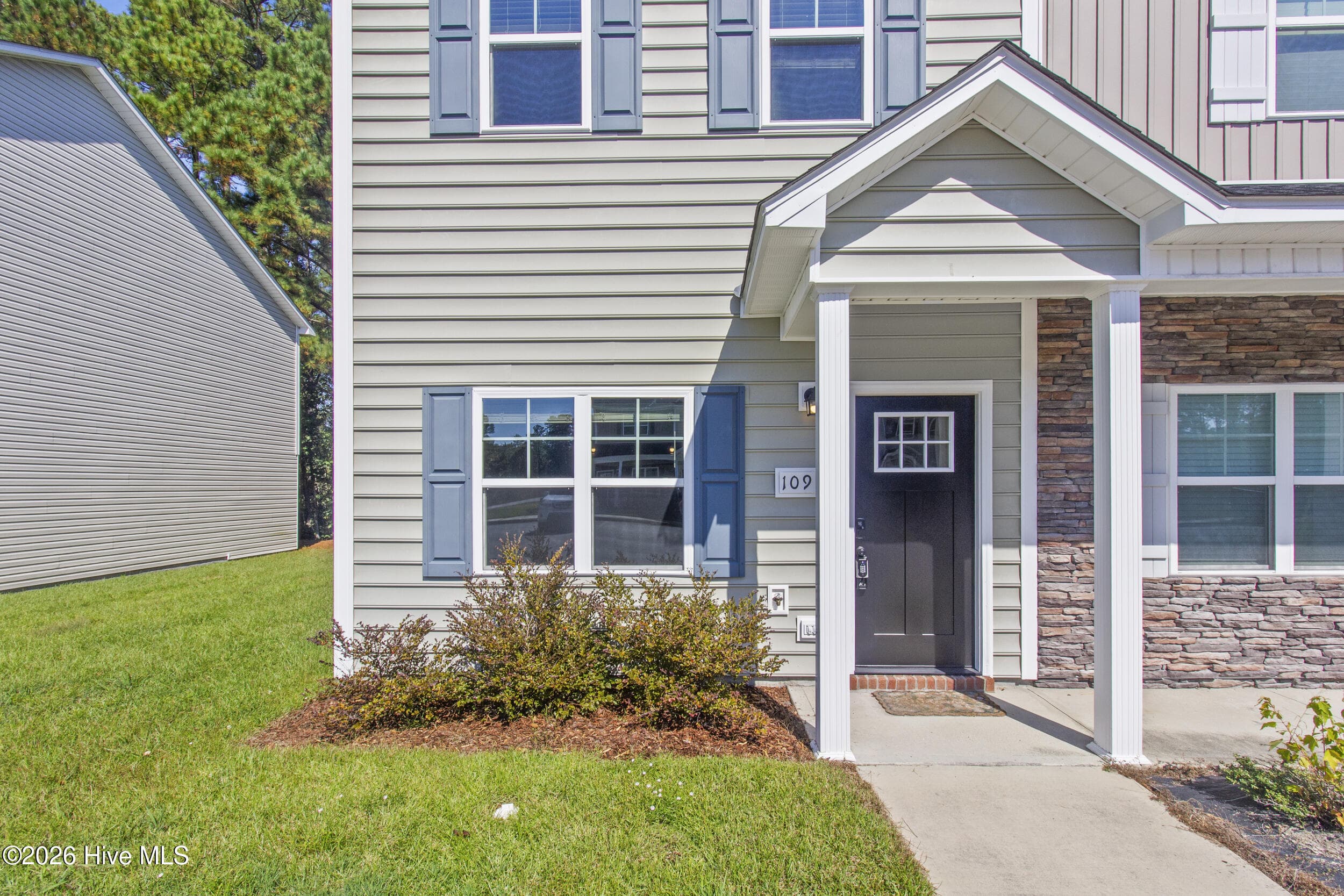 Townhouse at 109 Jaydn Drive E, Jacksonville, NC 28546, Jacksonville, photo 3 of 38
