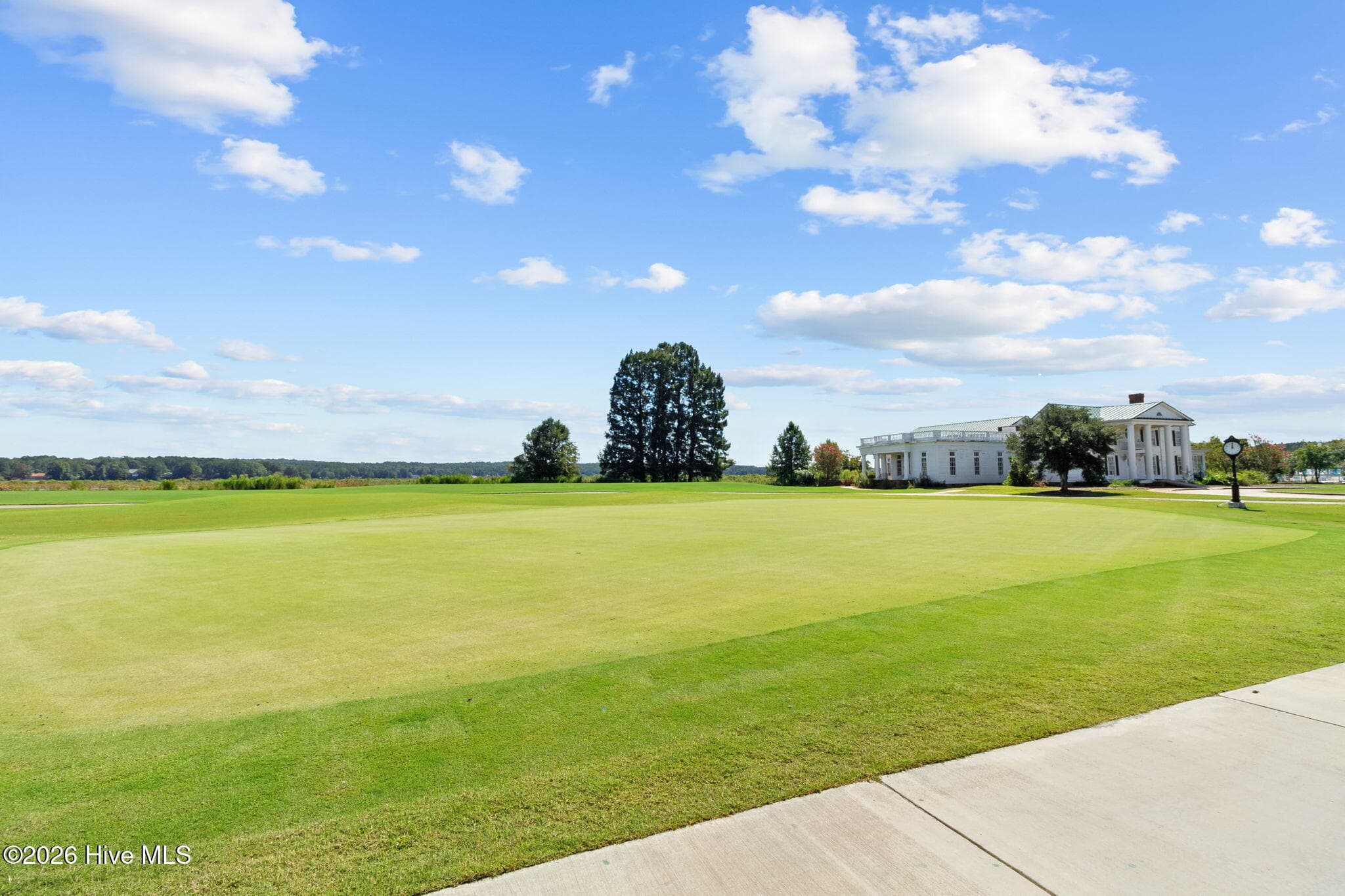 Woodlake Putting Green - 730 Blue Bird Drive, Vass, NC 28394
