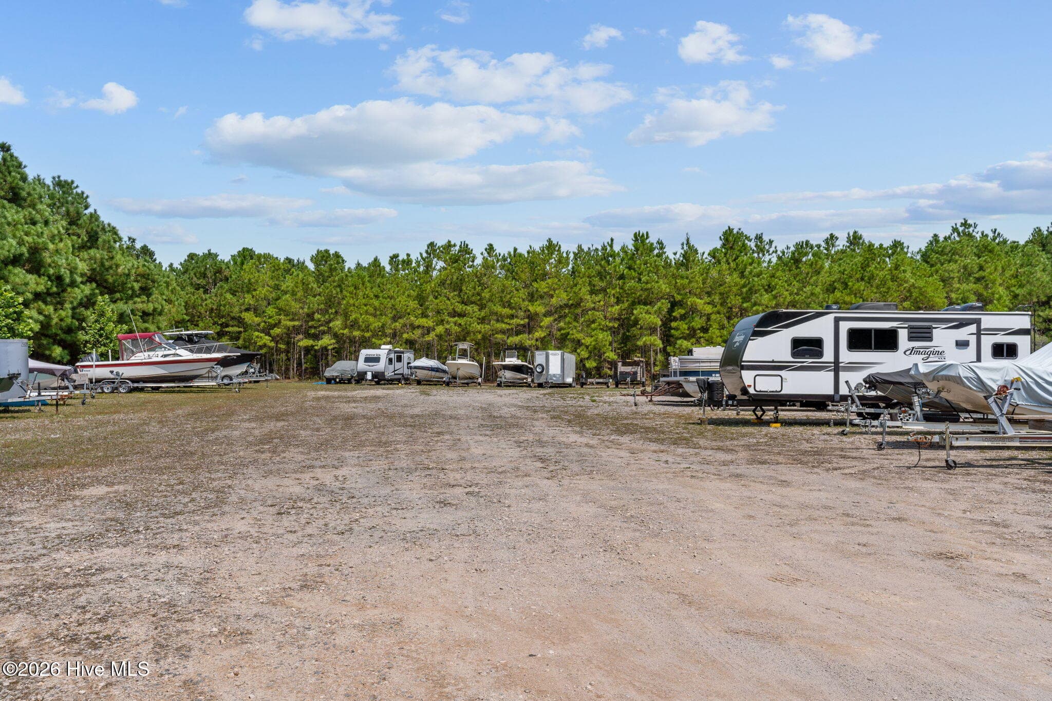 RV and boat storage - 776 Breezewood Drive SE, Bolivia, NC 28422