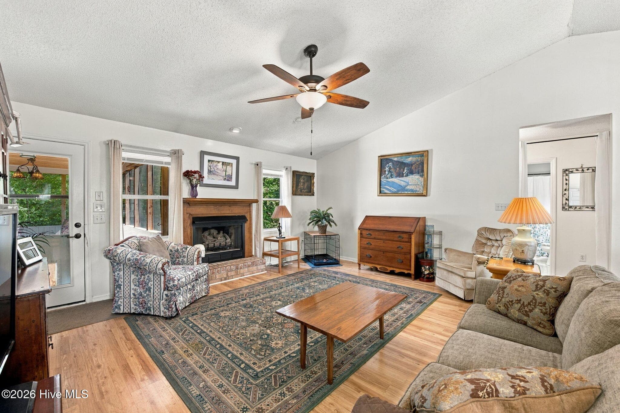 Single Family Residence at 3910 Yarmouth Road, New Bern, NC 28562, photo 12 of 40