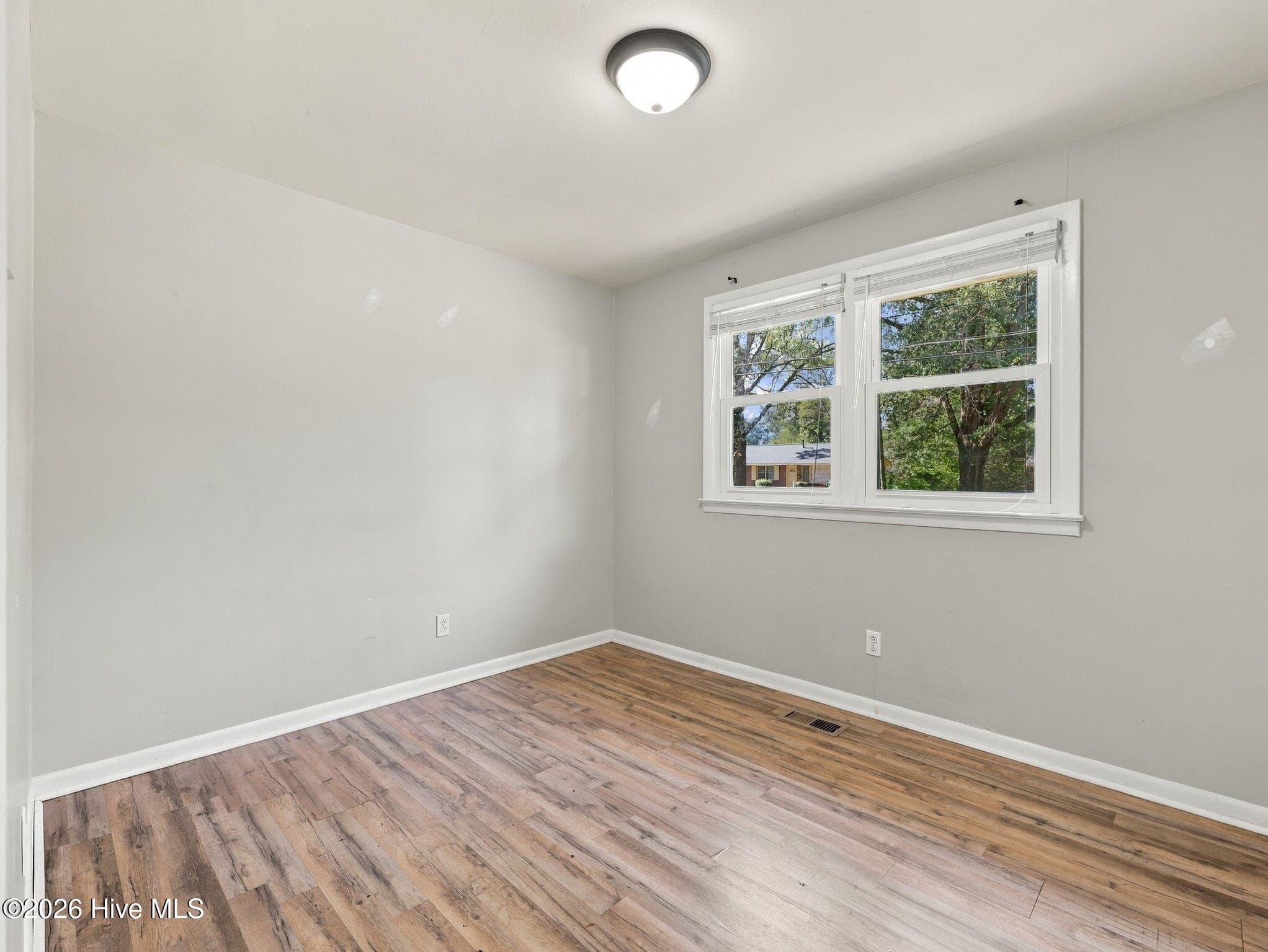Single Family Residence at 125 Kitt Drive, Jacksonville, NC 28540, Jacksonville, photo 26 of 39