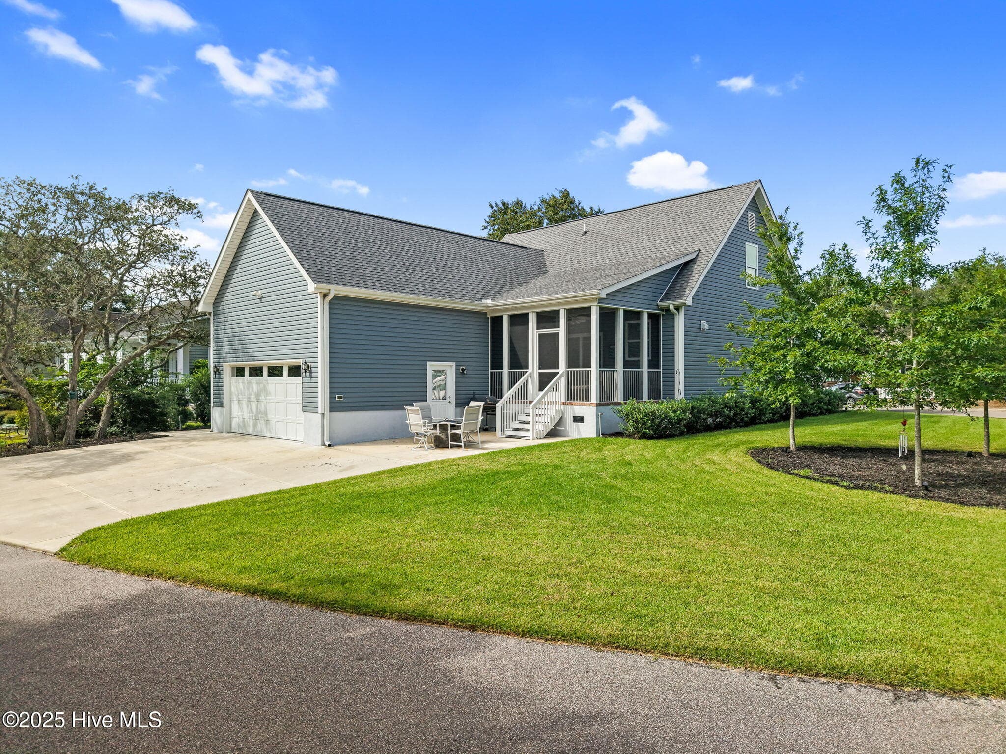 Single Family Residence at 420 Cades Trail, Southport, NC 28461, photo 9 of 61