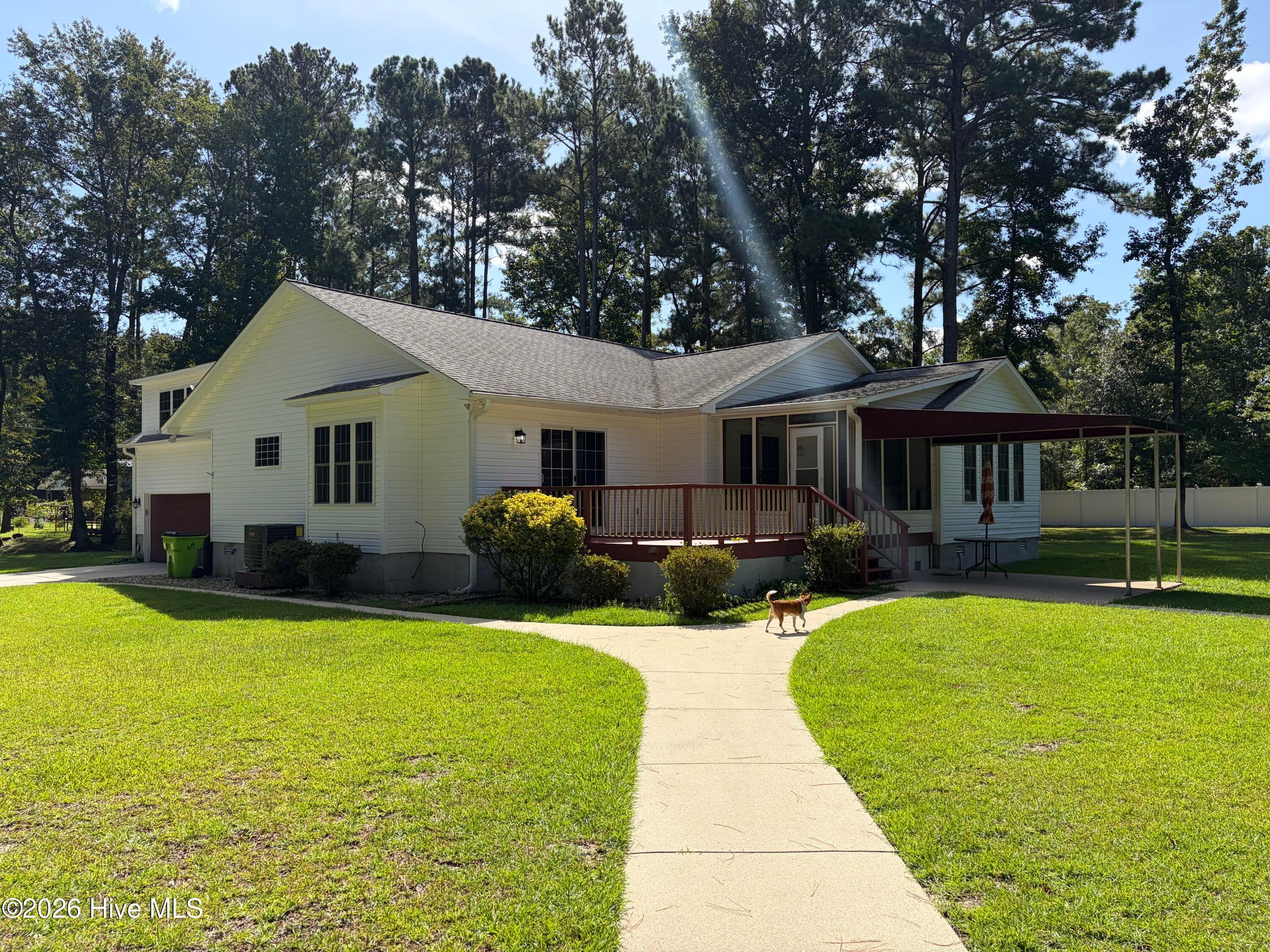 Single Family Residence at 900 Perrytown Road, New Bern, NC 28562, photo 43 of 84