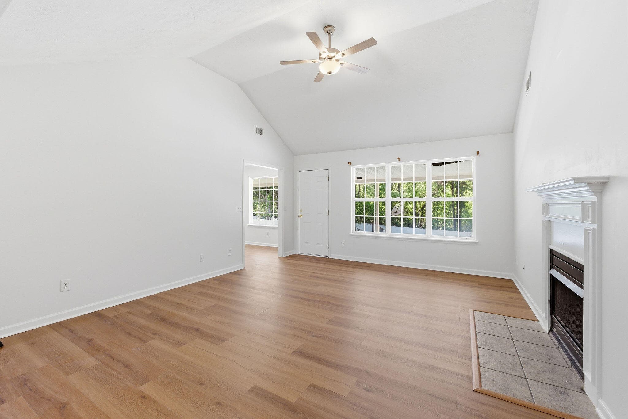 Single Family Residence at 930 Cannock Street, Grovetown, GA 30813, photo 5 of 30