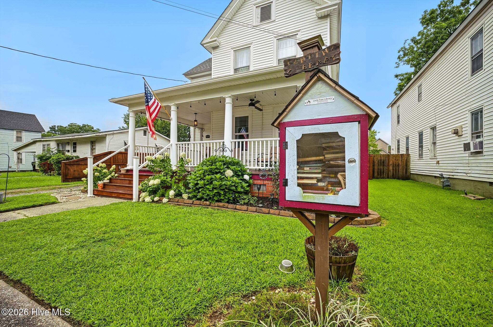 Single Family Residence at 409 Cedar Street, Elizabeth City, NC 27909, photo 7 of 60
