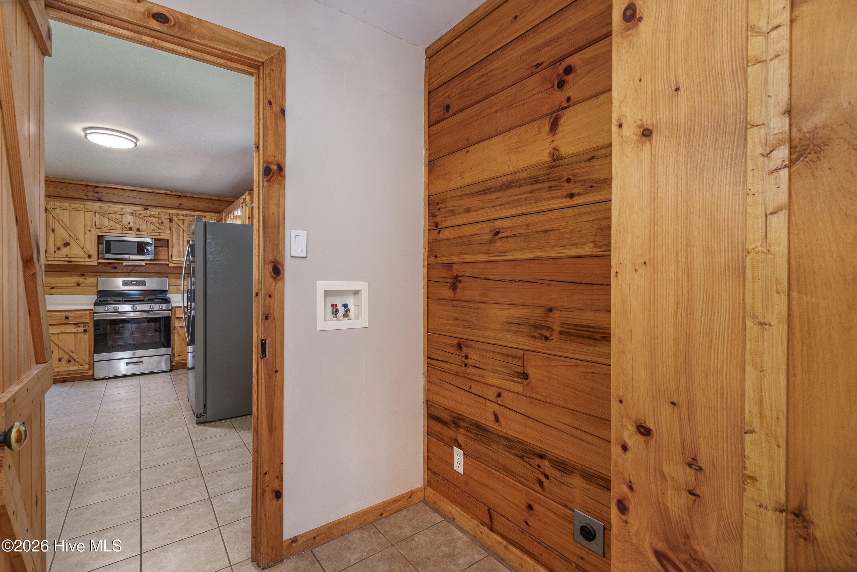 Single Family Residence at 44 Red Wolf Trail, Blairsville, GA 30512, photo 14 of 46