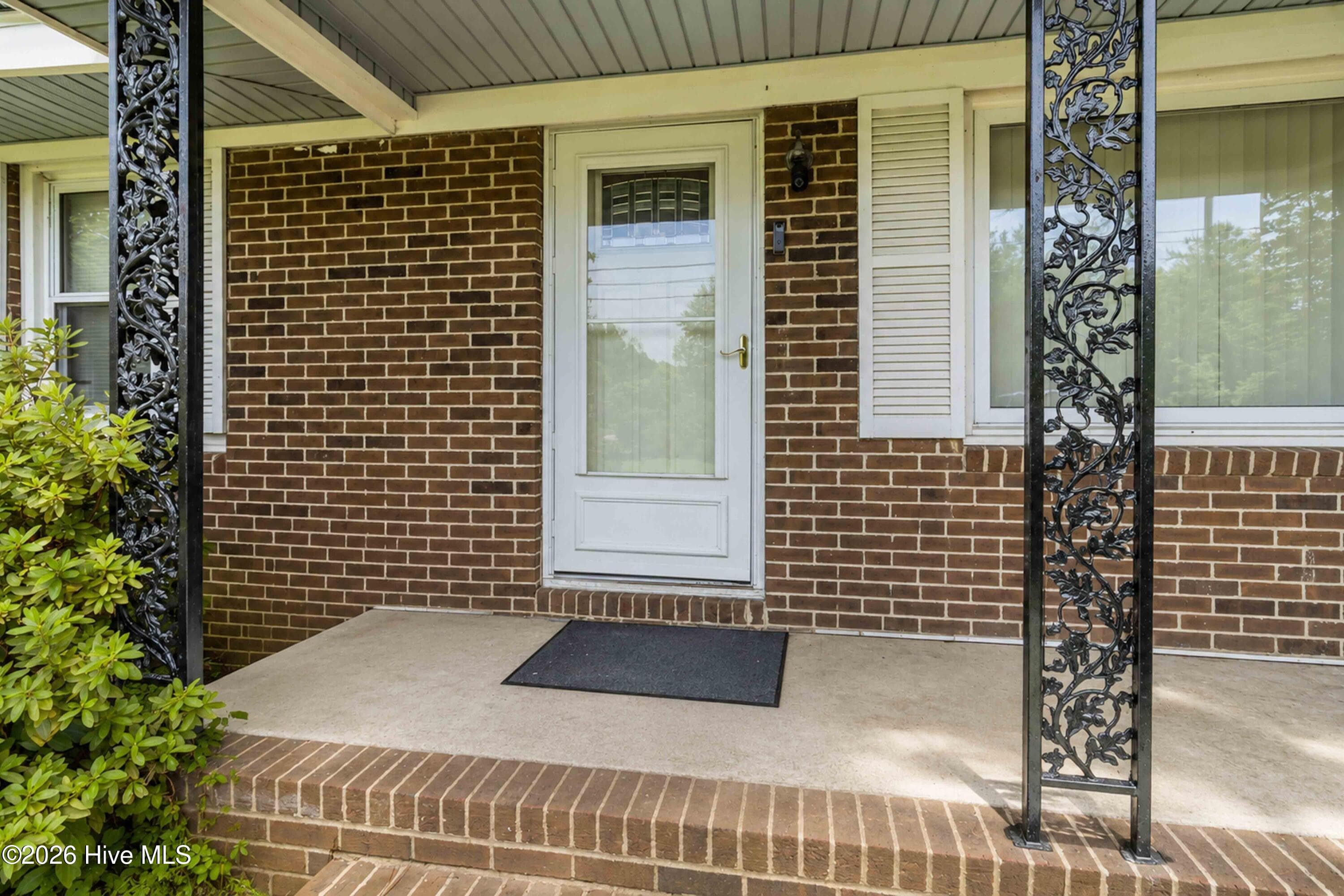 Single Family Residence at 4910 White Oak Loop, Wilson, NC 27893, photo 5 of 35