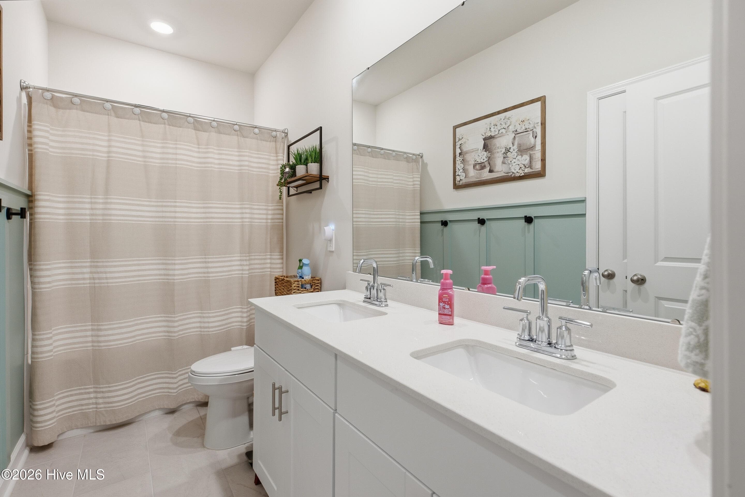 Single Family Residence at 647 Blackthorne Circle NW, Calabash, NC 28467, photo 23 of 39