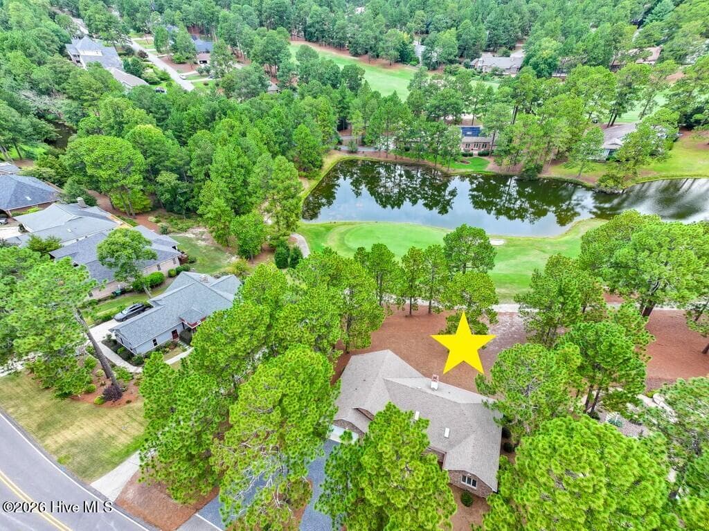 Single Family Residence at 71 Deerwood Lane, Pinehurst, NC 28374, photo 6 of 8
