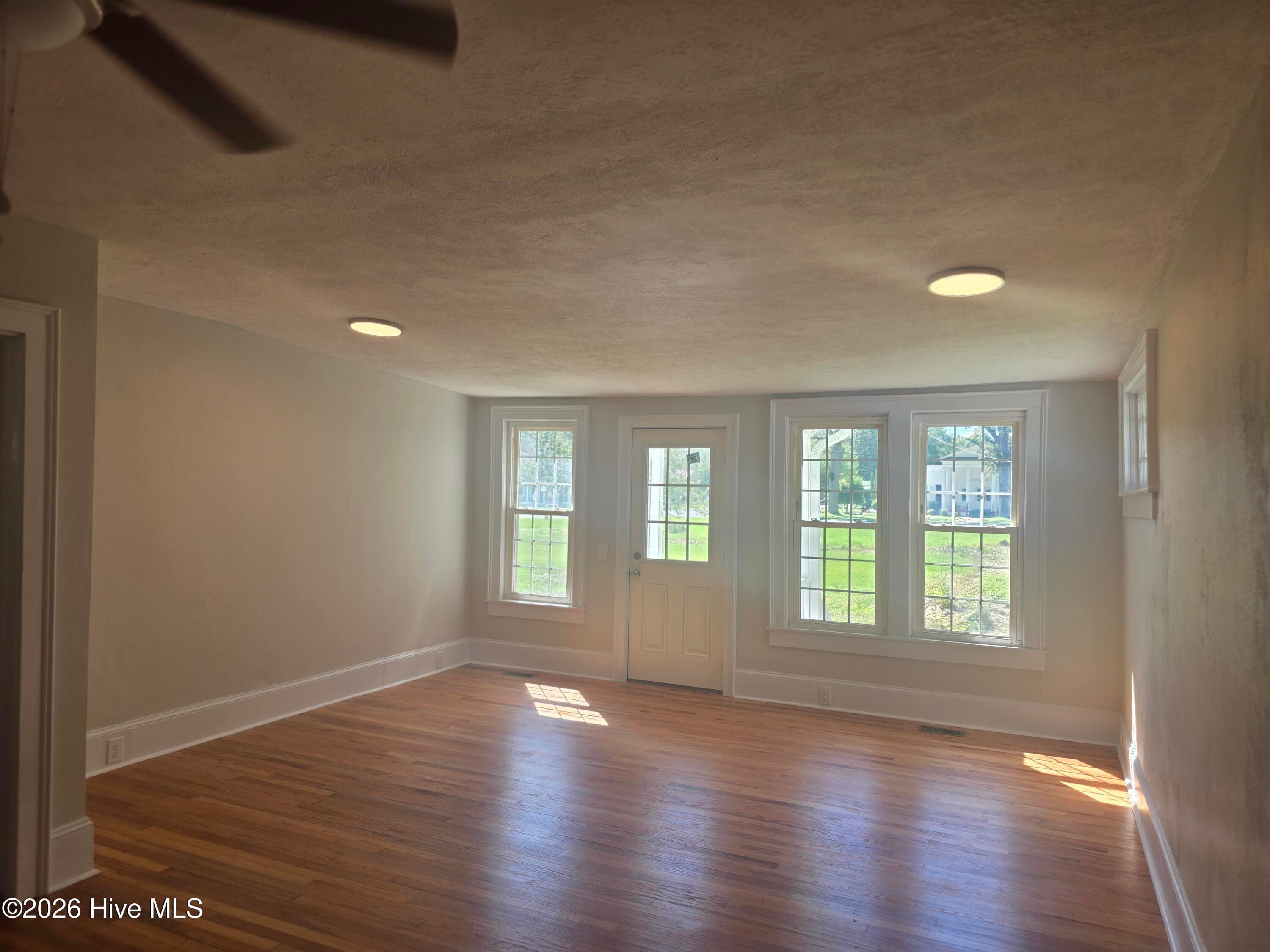 107 N Broad Street, Roseboro, NC 28382