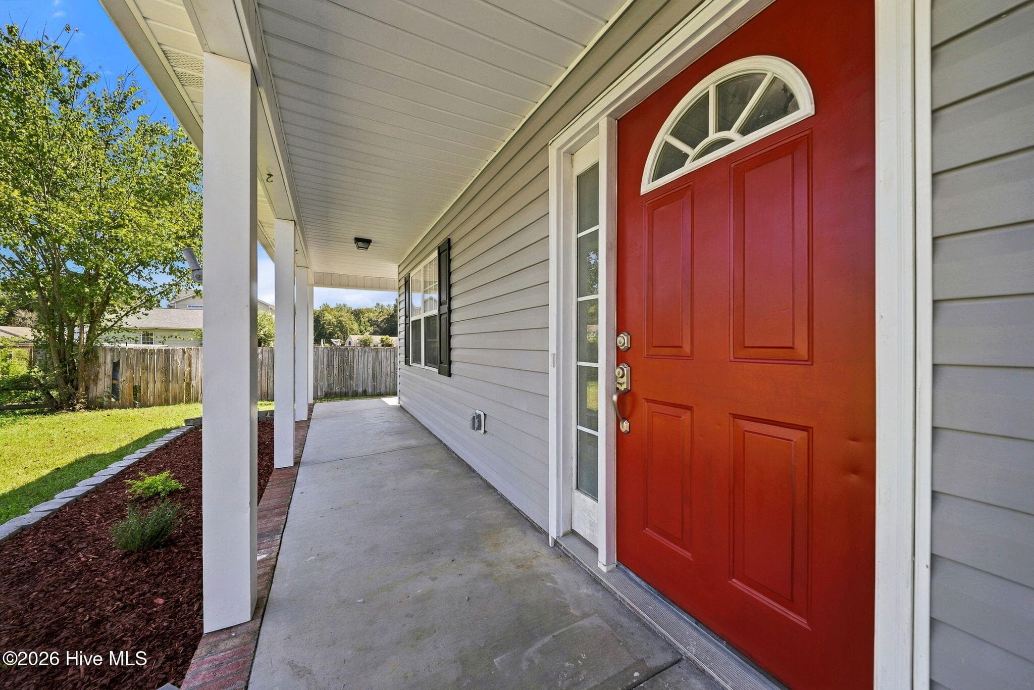 Single Family Residence at 112 Orkney Drive, Jacksonville, NC 28540, photo 8 of 42