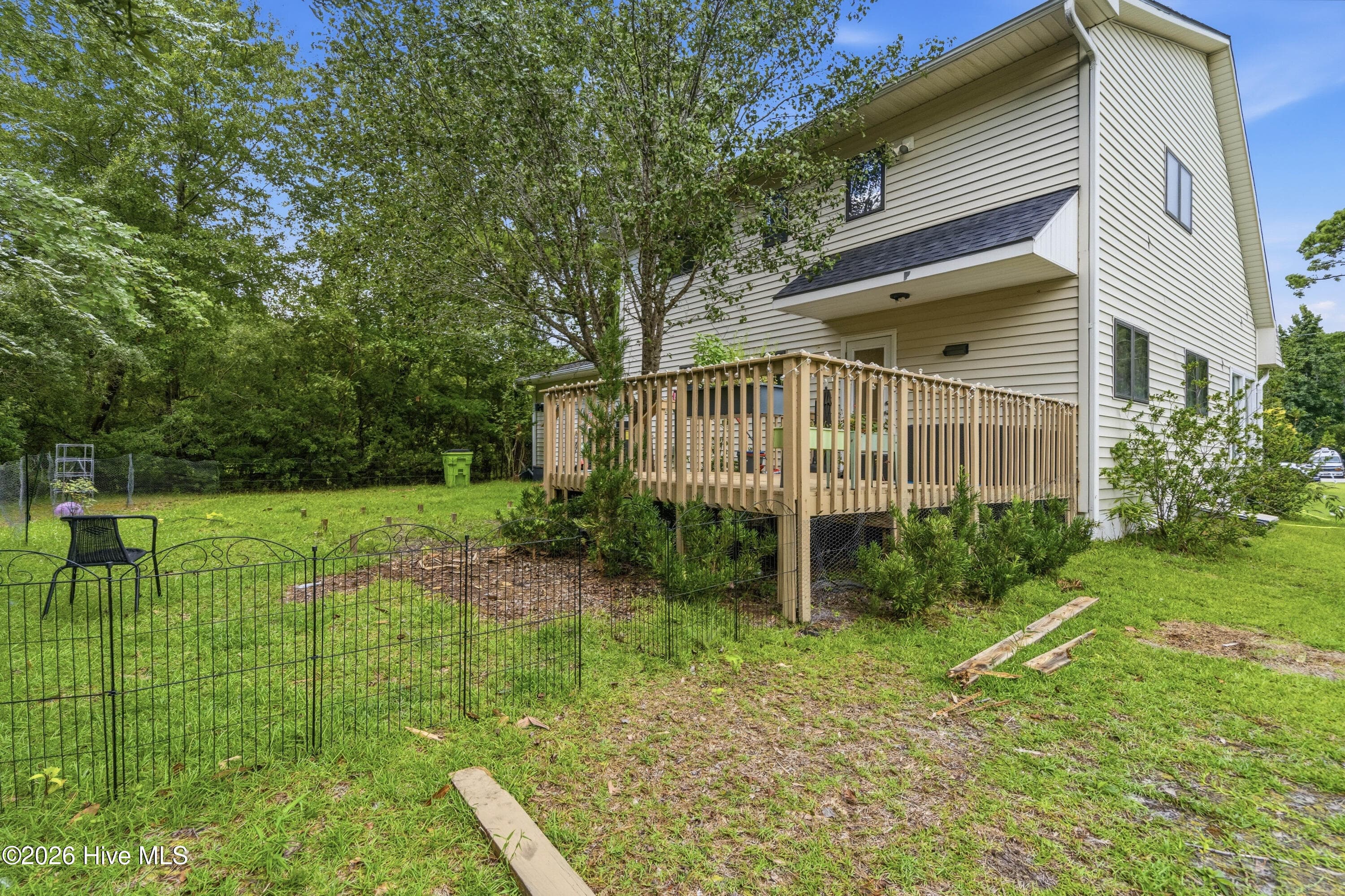 Single Family Residence at 2321 Caracara Drive, New Bern, NC 28560, photo 23 of 23