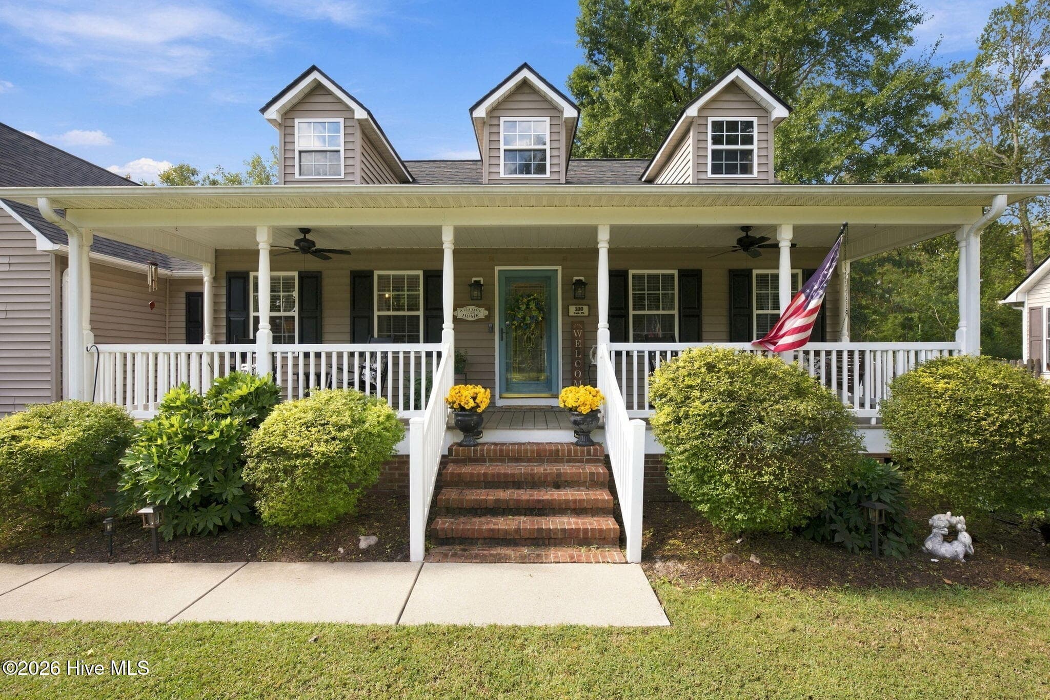 Single Family Residence at 100 Fern Court, New Bern, NC 28562, photo 3 of 53