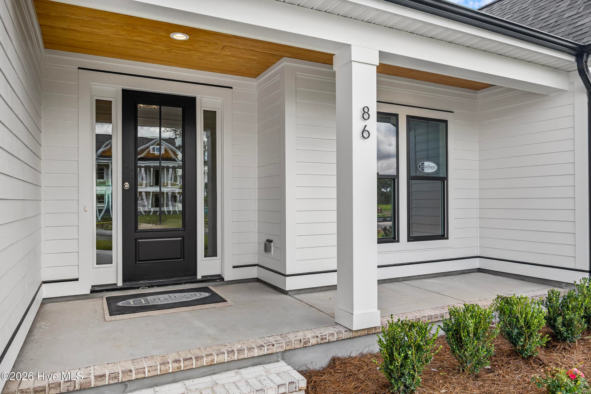 Single Family Residence at 86 Delphi Trace, Hampstead, NC 28443, photo 14 of 107