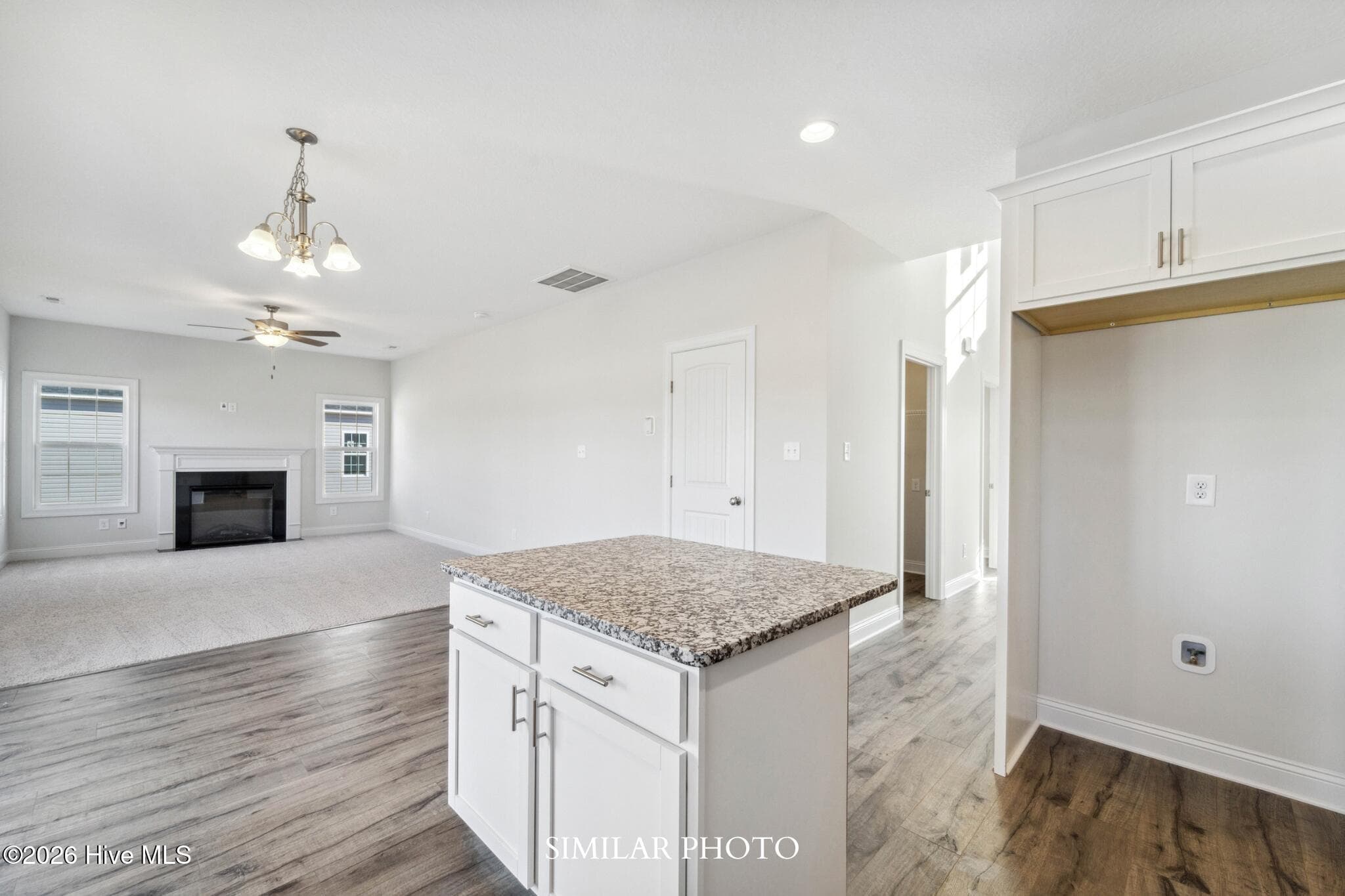 Single Family Residence at 620 Barlowe Lane, Jacksonville, NC 28546, photo 2 of 3
