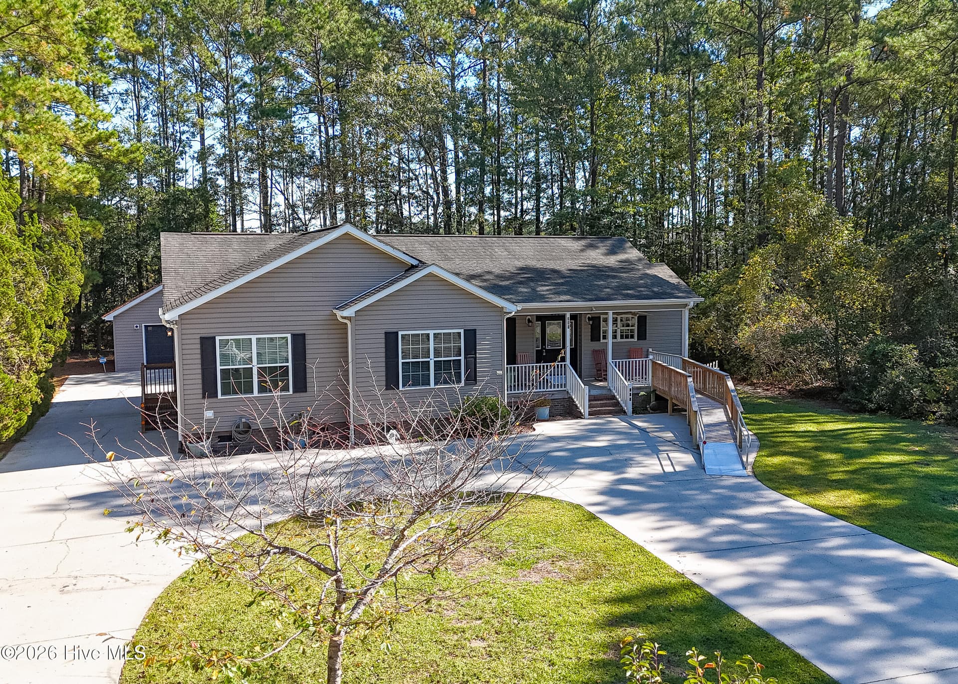 Single Family Residence at 281 Ocean Forest Drive NW, Calabash, NC 28467, photo 2 of 30