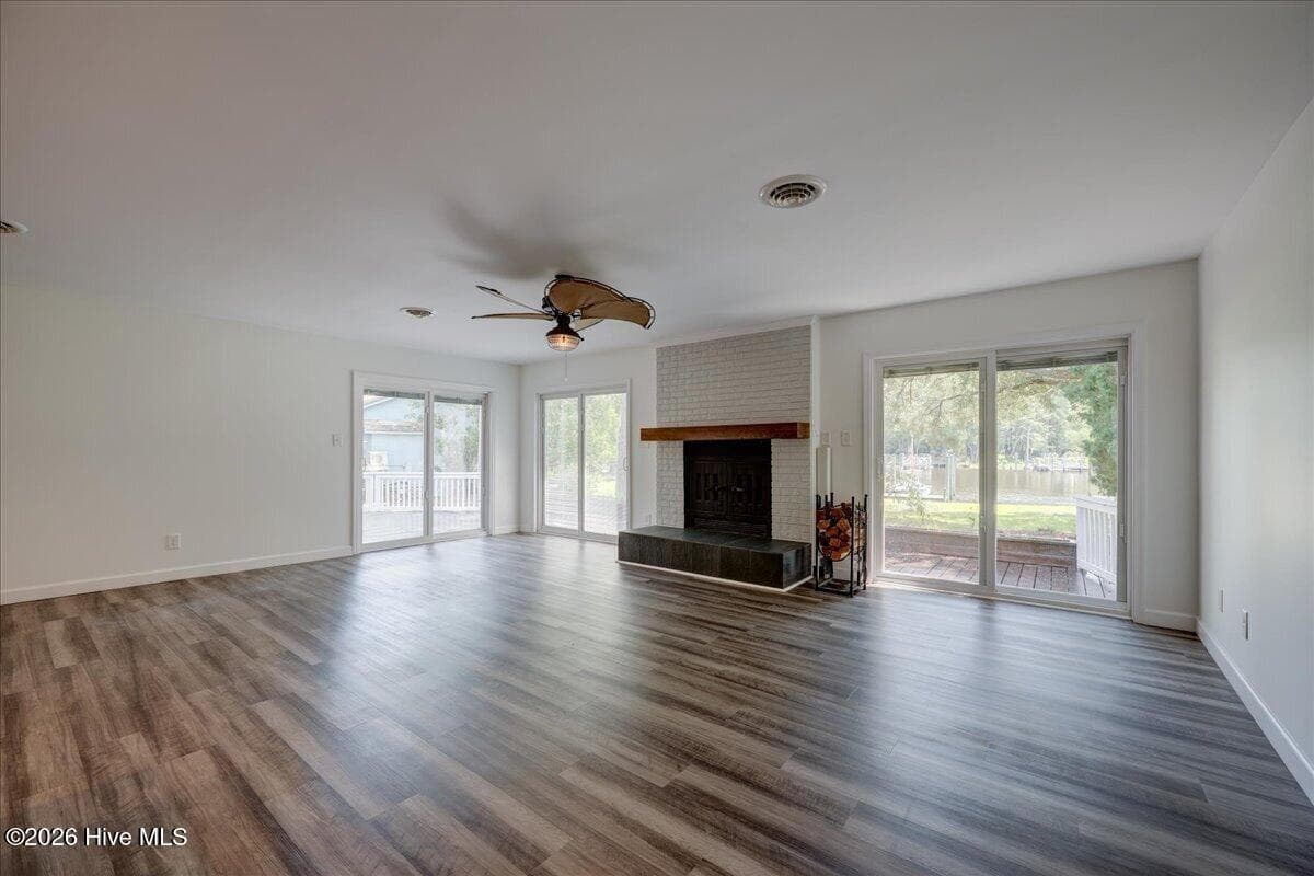 Single Family Residence at 5724 Gondolier Drive, New Bern, NC 28560, New Bern, photo 18 of 59