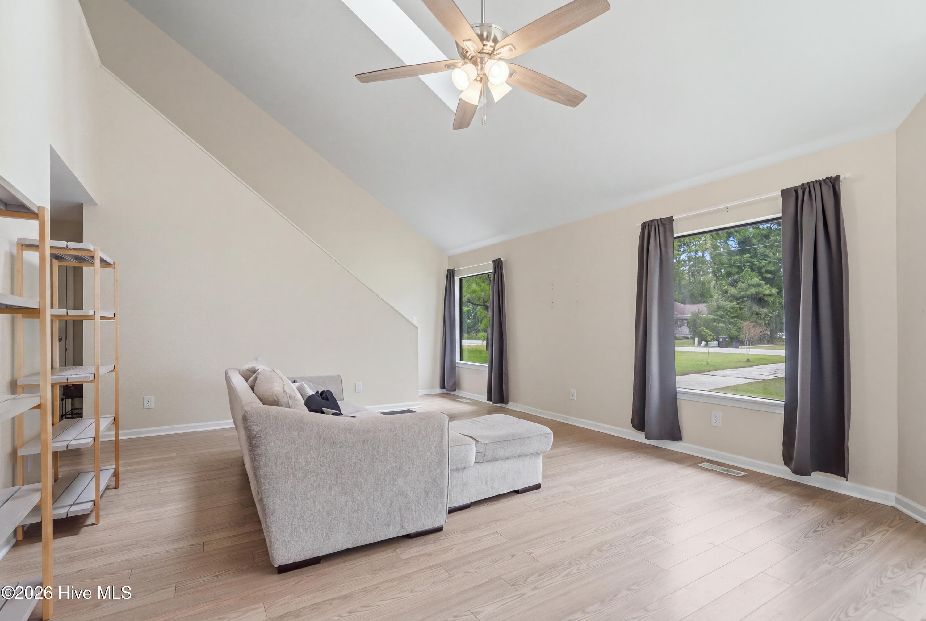 Single Family Residence at 2321 Caracara Drive, New Bern, NC 28560, photo 4 of 23