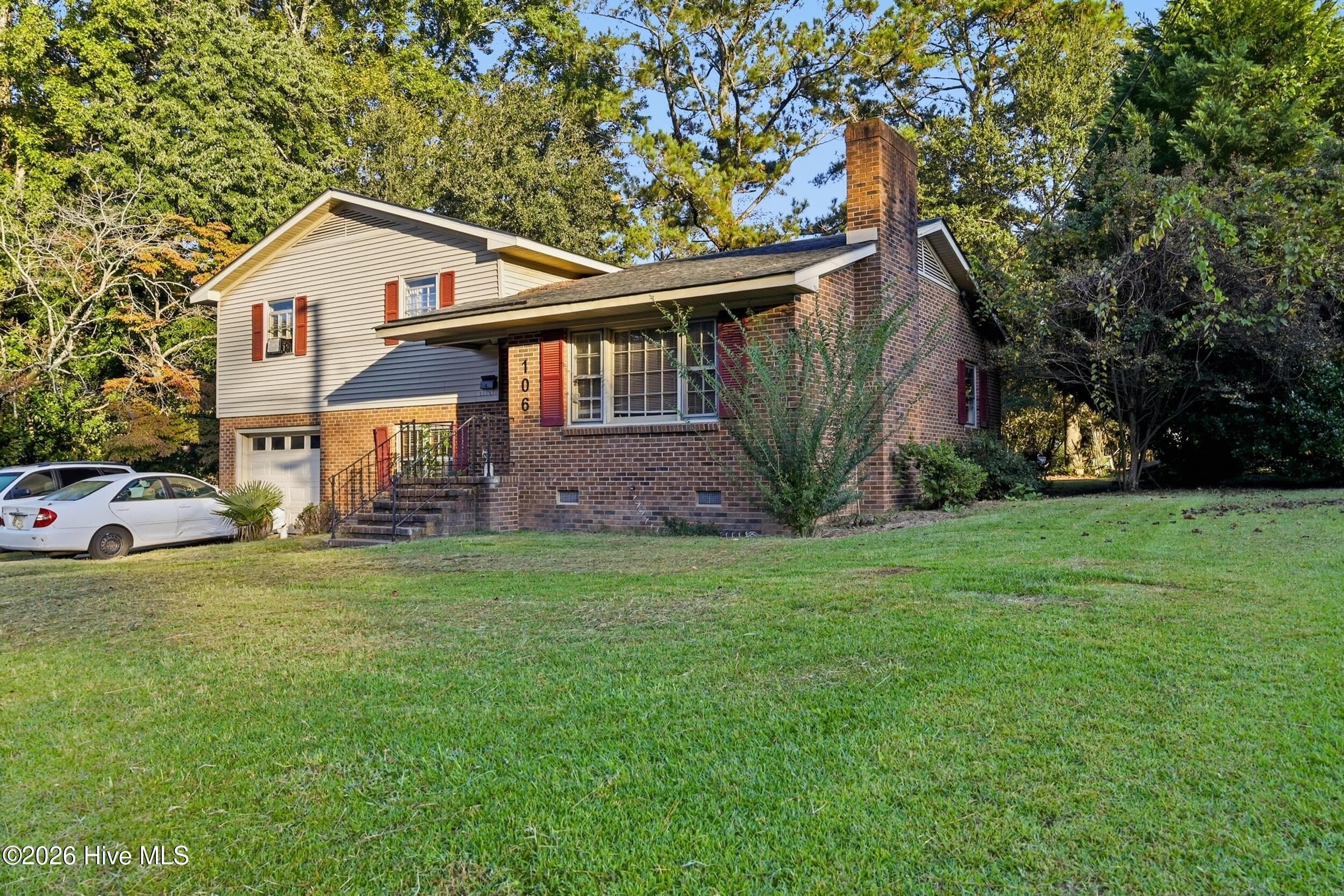 Single Family Residence at 106 Weaver Drive, Williamston, NC 27892, Williamston, photo 3 of 29
