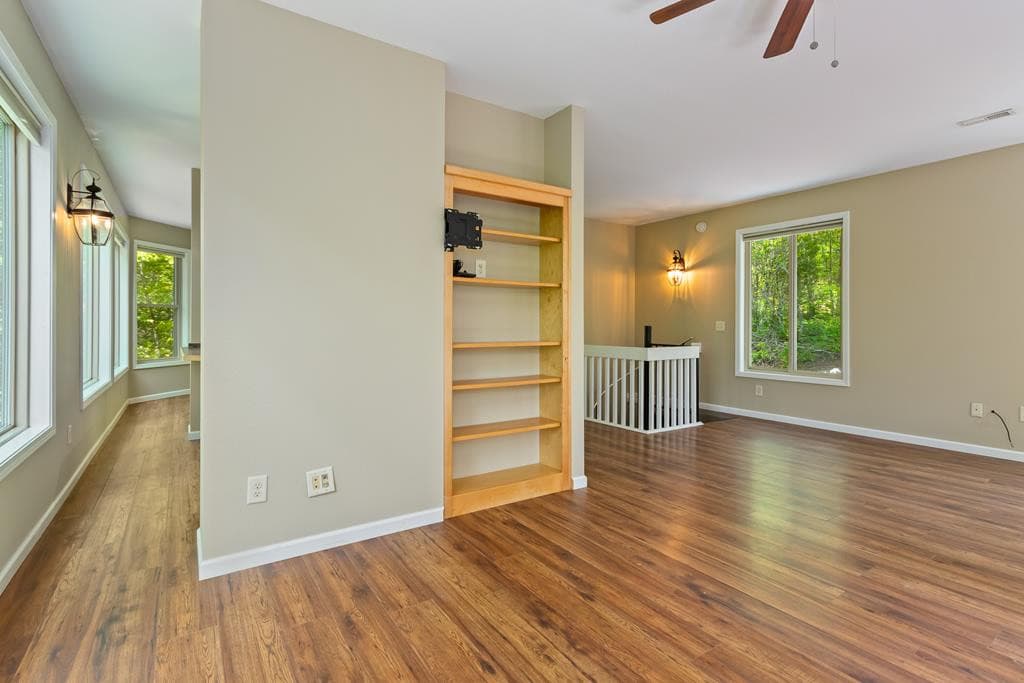 Single Family Residence at 285 Peachtree Mtn Est Road, Murphy, NC 28906, photo 18 of 82