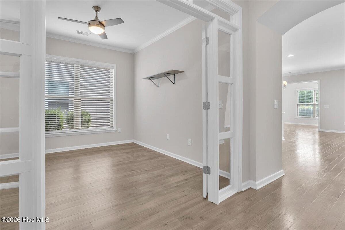 Single Family Residence at 550 Lyrebird Avenue, Wilmington, NC 28412, photo 9 of 78