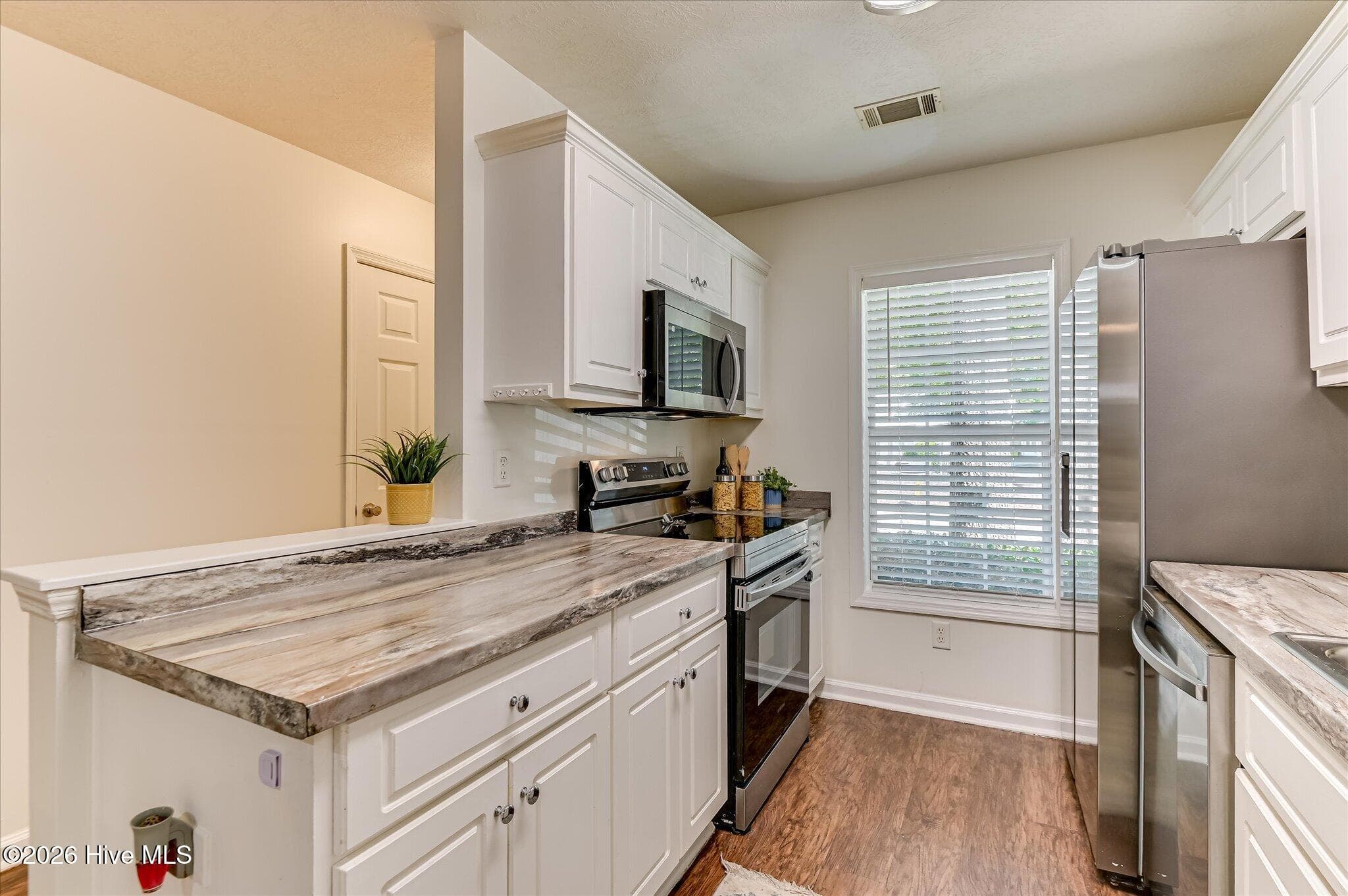 Townhouse at 8041 Reagan Circle, Augusta, GA 30909, photo 21 of 40