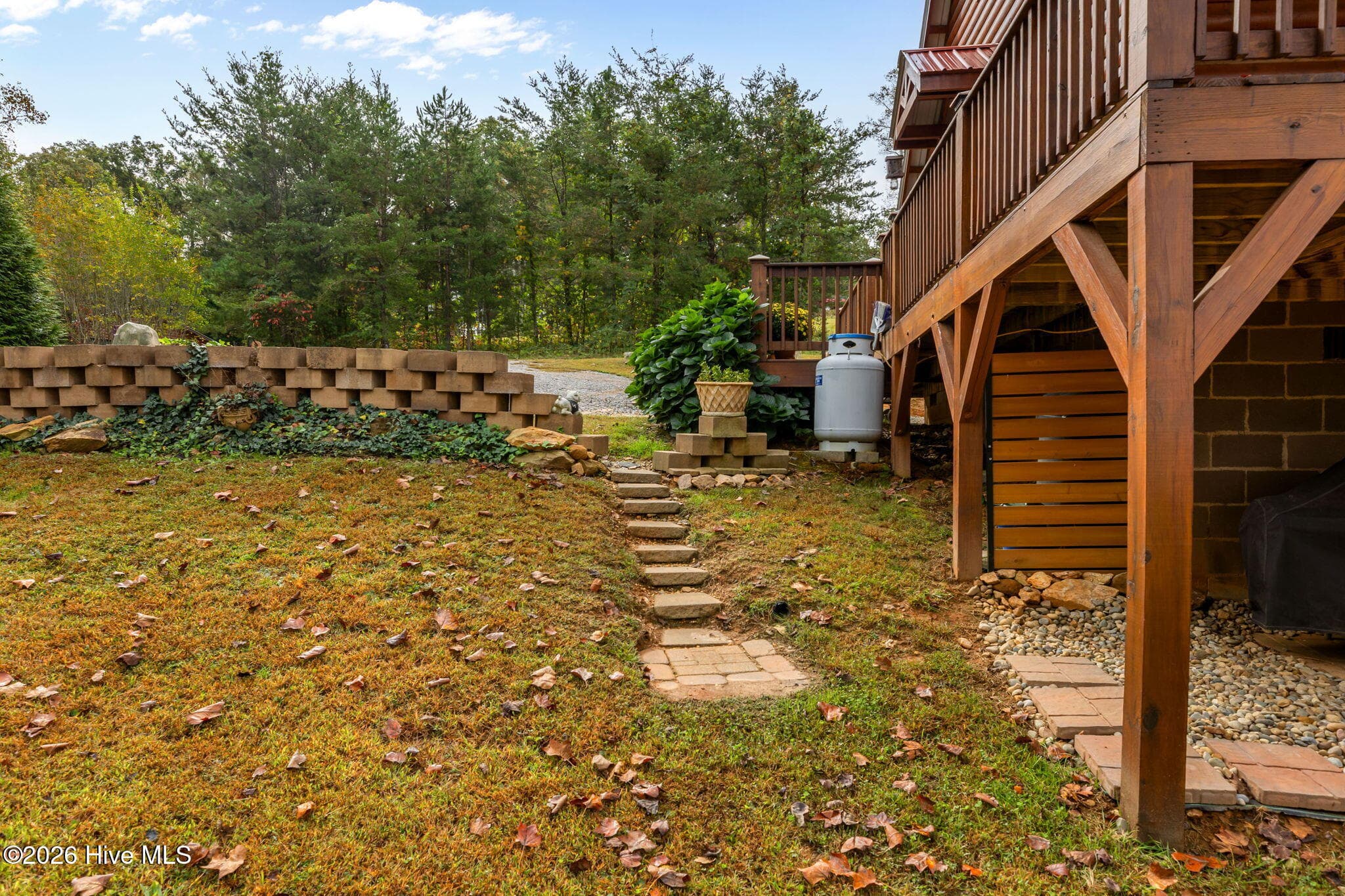 Single Family Residence at 140 Carolina Fox Circle, Murphy, NC 28906, photo 19 of 45