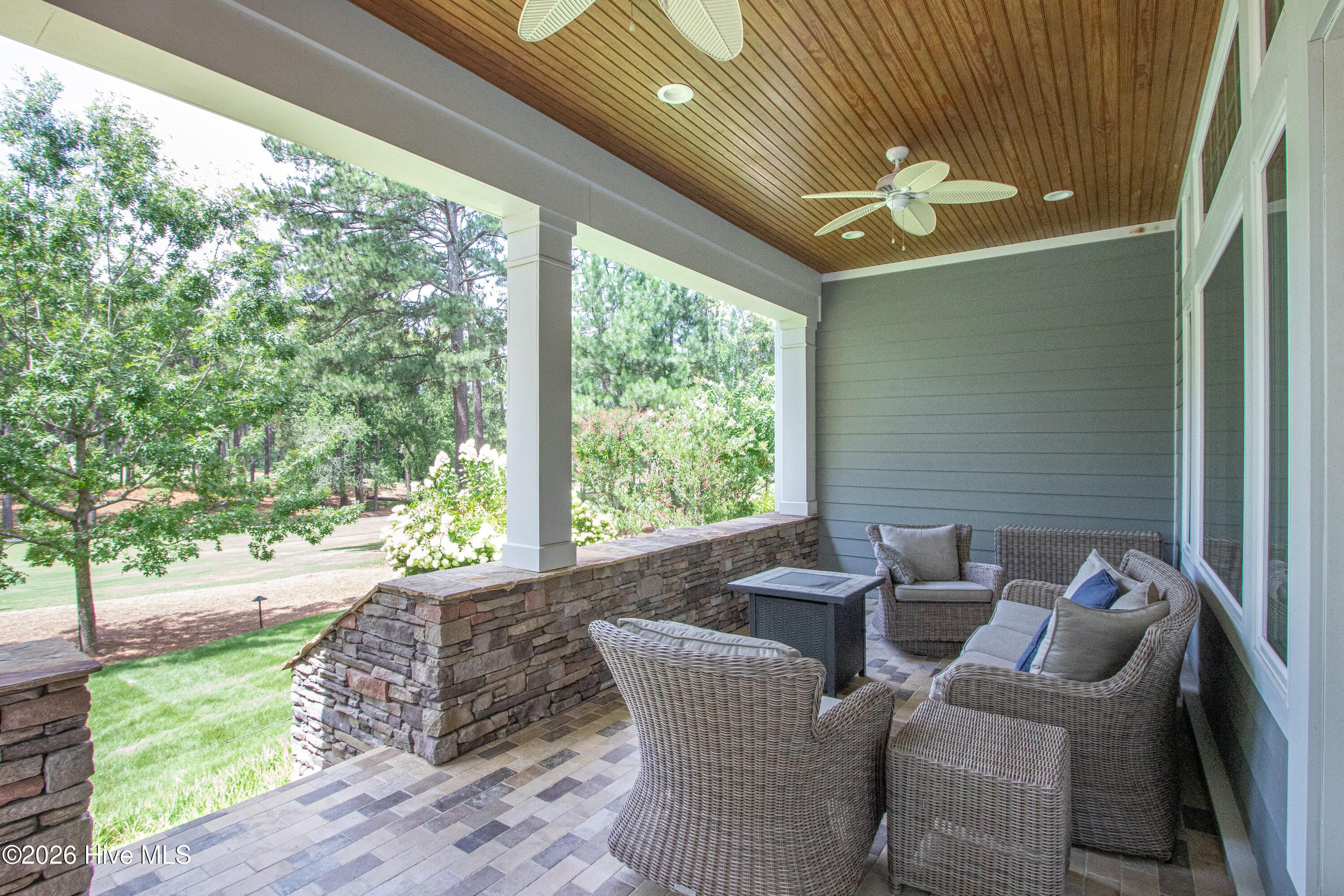 Single Family Residence at 12 Fortrose Circle, Pinehurst, NC 28374, photo 18 of 49