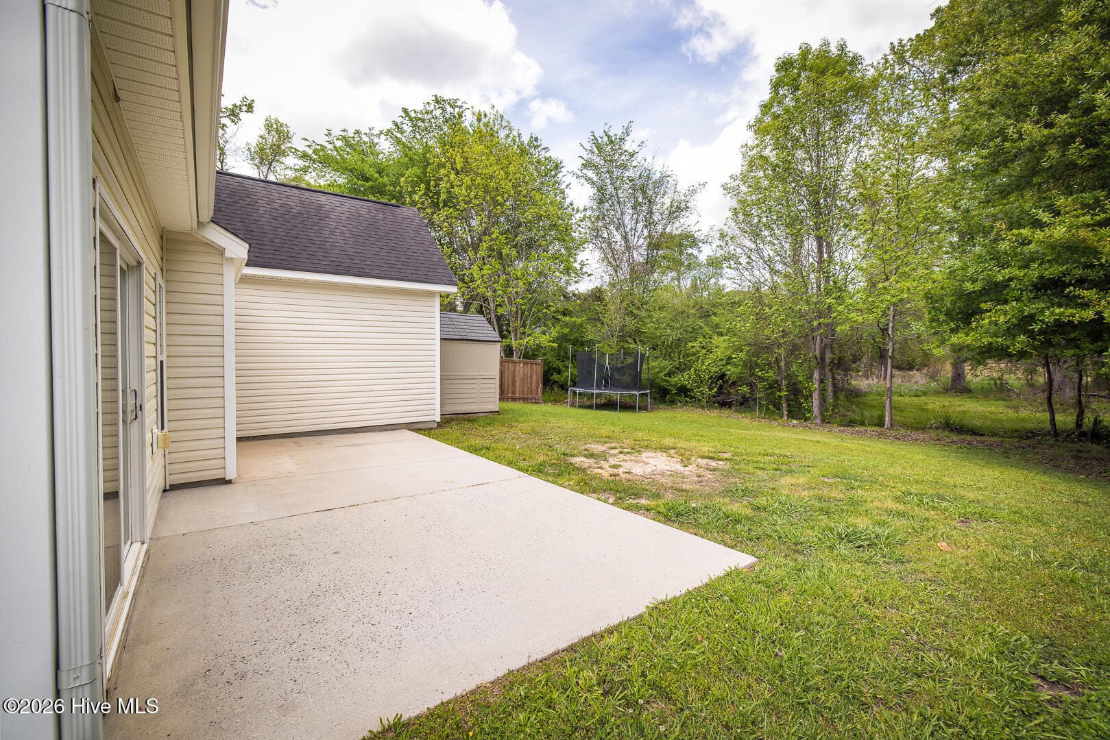 Single Family Residence at 1017 Bally Bunion Lane, Burgaw, NC 28425, photo 30 of 39