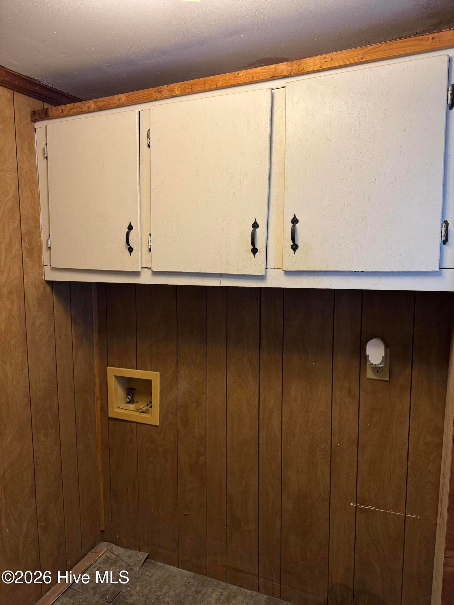 Single Family Residence at 300 Dr Martin Luther King Jr Avenue, Edenton, NC 27932, photo 7 of 10