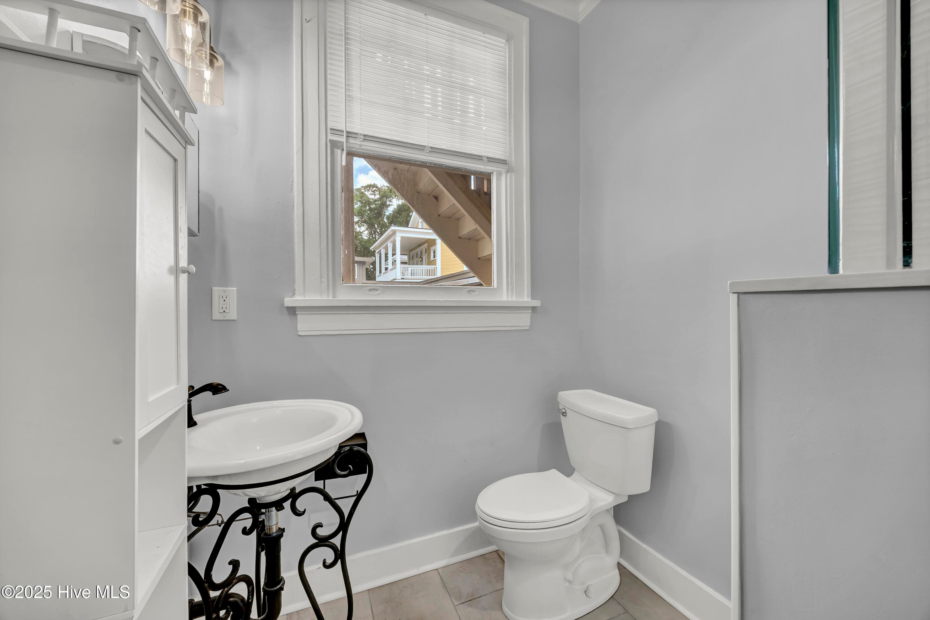 Duplex at 8 S 7th Street, Wilmington, NC 28401, photo 19 of 46