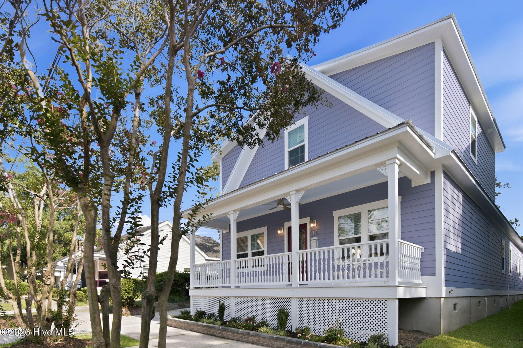Single Family Residence at 512 Queen Street, Wilmington, NC 28401, photo 13 of 95