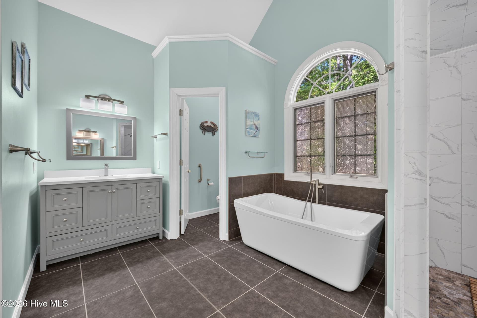 Single Family Residence at 108 Neuse Circle, Hertford, NC 27944, photo 27 of 68