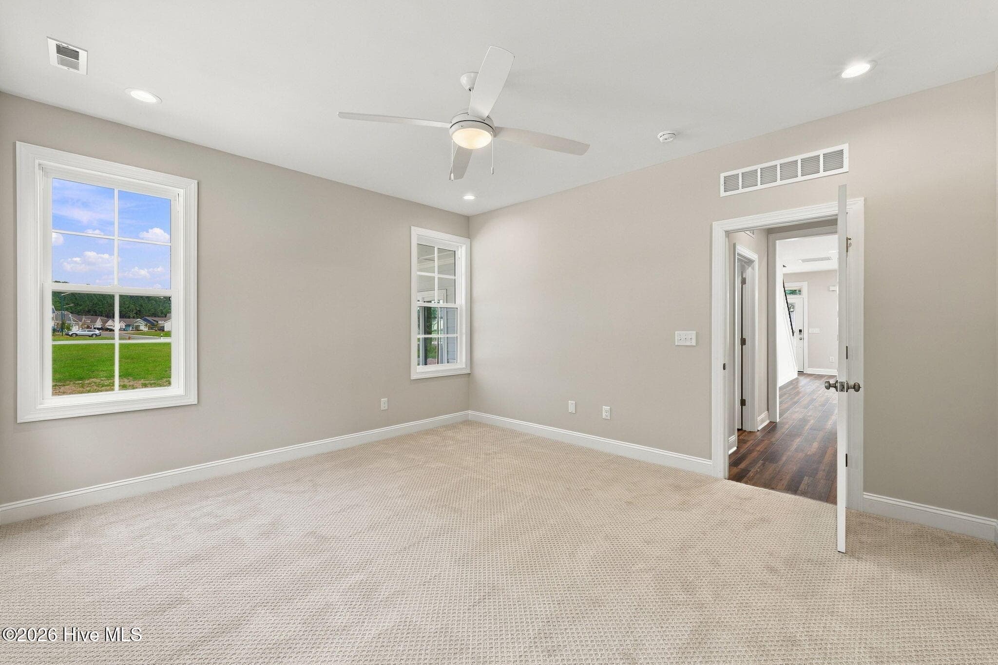 Single Family Residence at 4004 Brighton Drive, New Bern, NC 28562, photo 27 of 71
