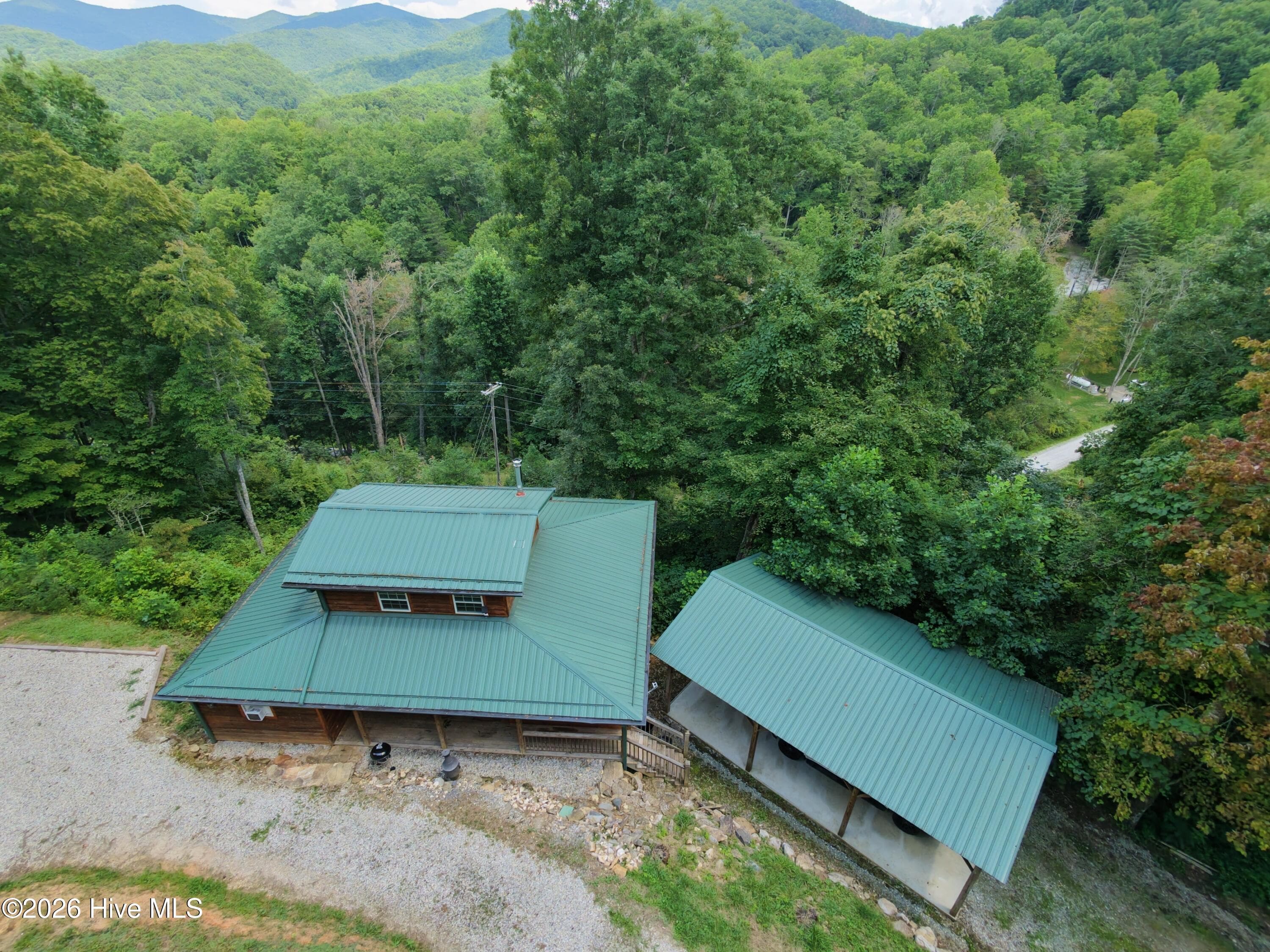 Single Family Residence at 119 Bucks Nest Drive, Topton, NC 28781, photo 8 of 37