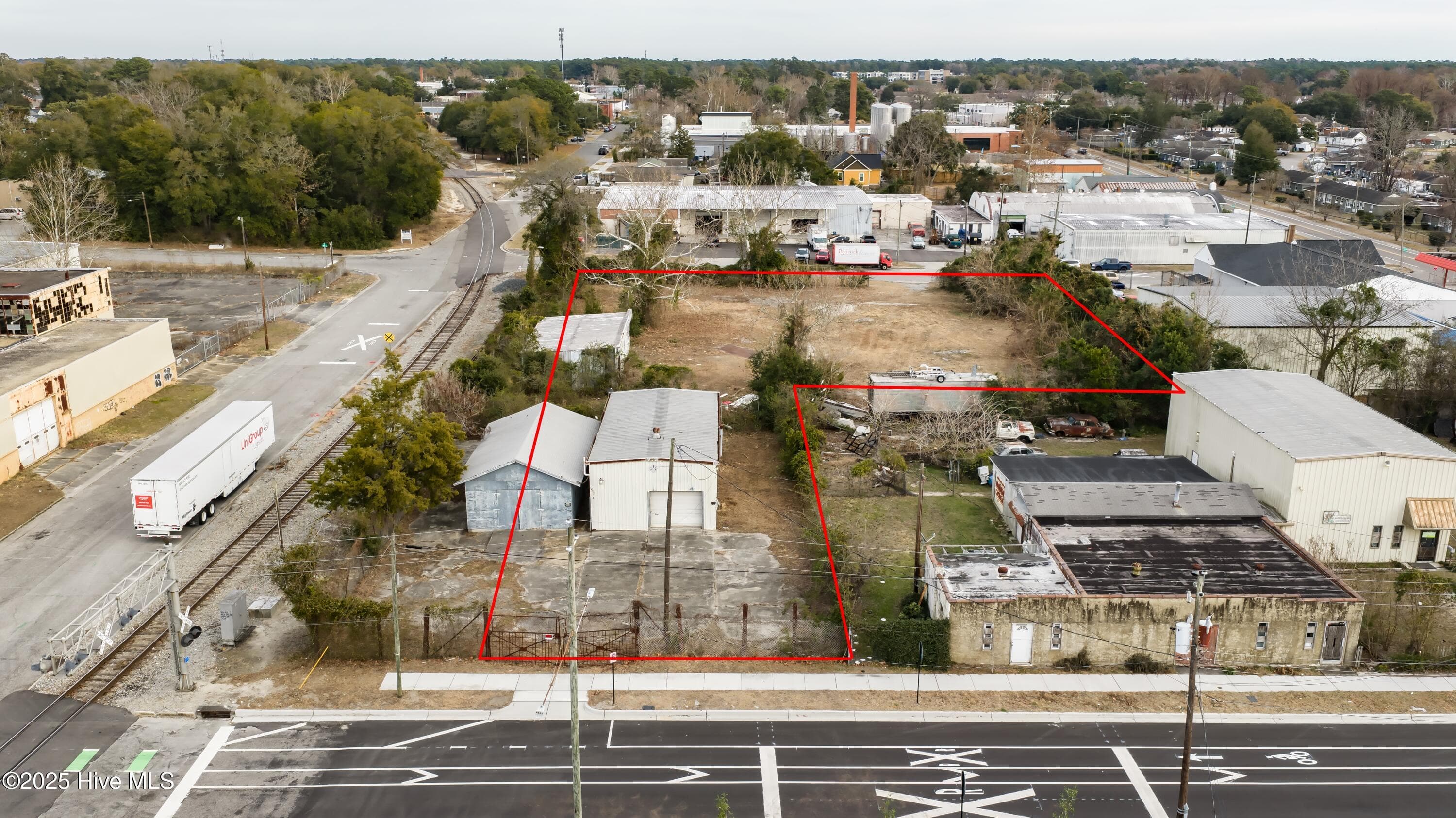 Mixed Use at 1403 S 5th Avenue, Wilmington, NC 28401, photo 2 of 27