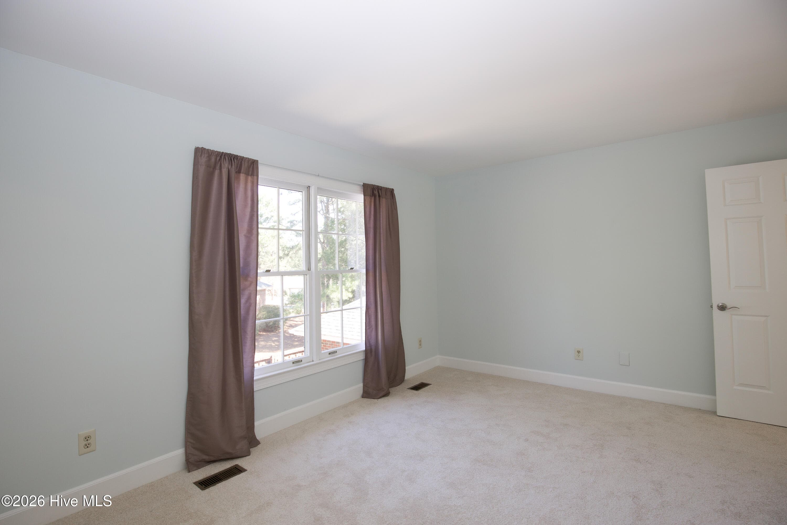 second floor guest/flex room - 3 Drayton Court, Southern Pines, NC 28387