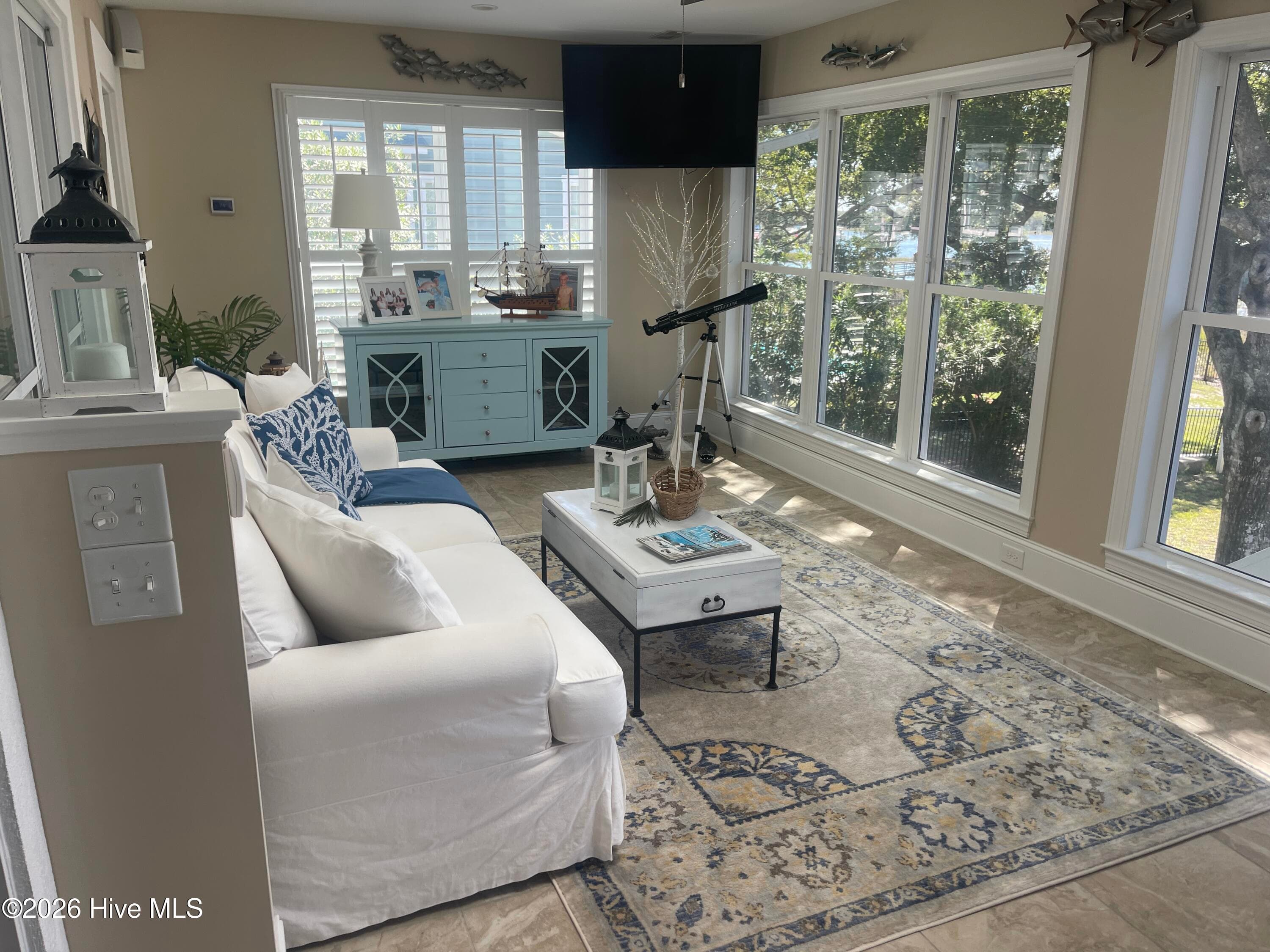 SUNROOM - 516 Twisted Oak Lane, Sunset Beach, NC 28468