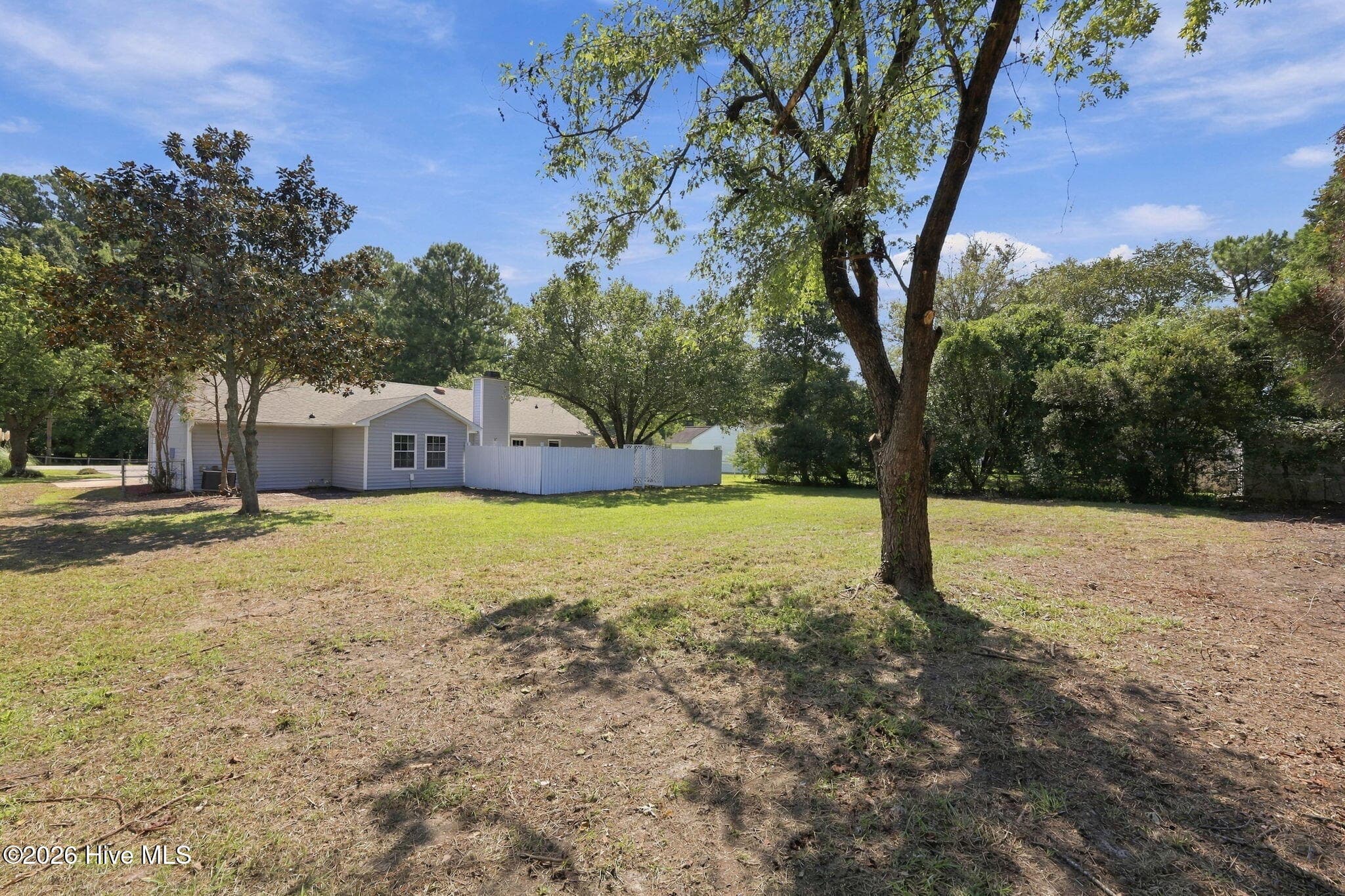 Single Family Residence at 4511 Rivershore Drive, New Bern, NC 28560, photo 5 of 52