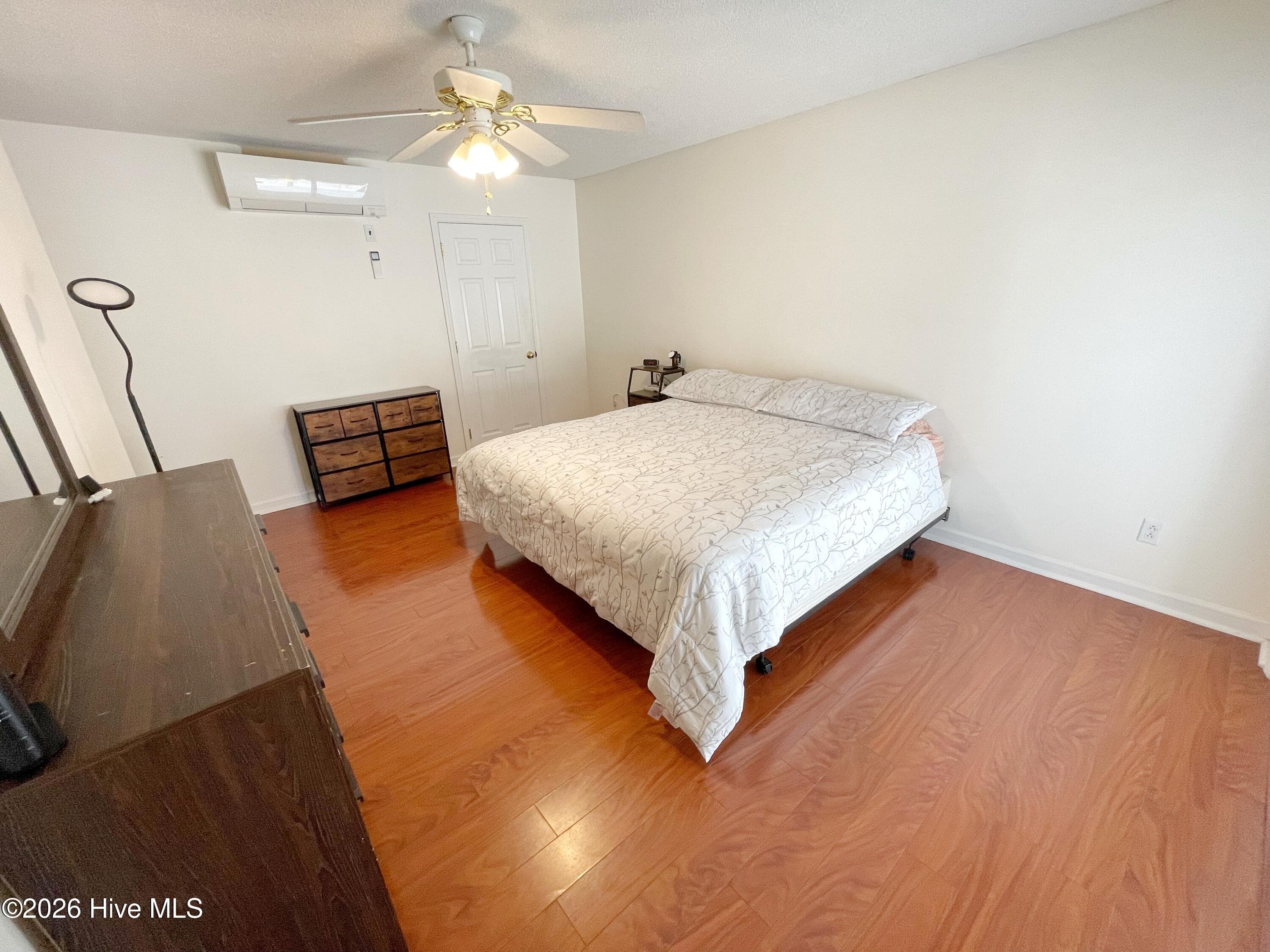 Townhouse at 1 Quarterdeck, New Bern, NC 28562, photo 7 of 12