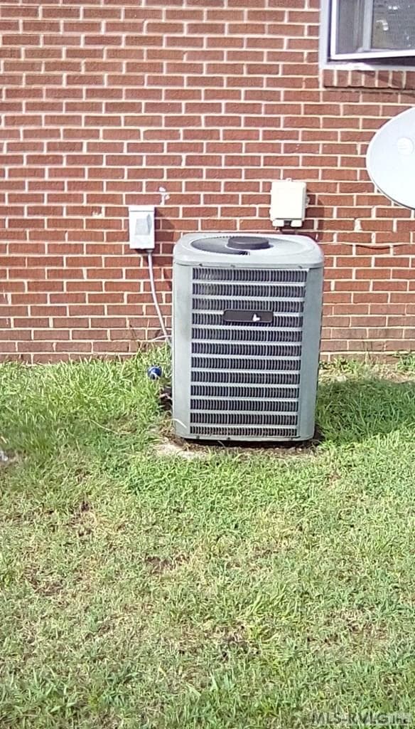 1511 4th Ave, Roanoke Rapids NC 27870 photo 3